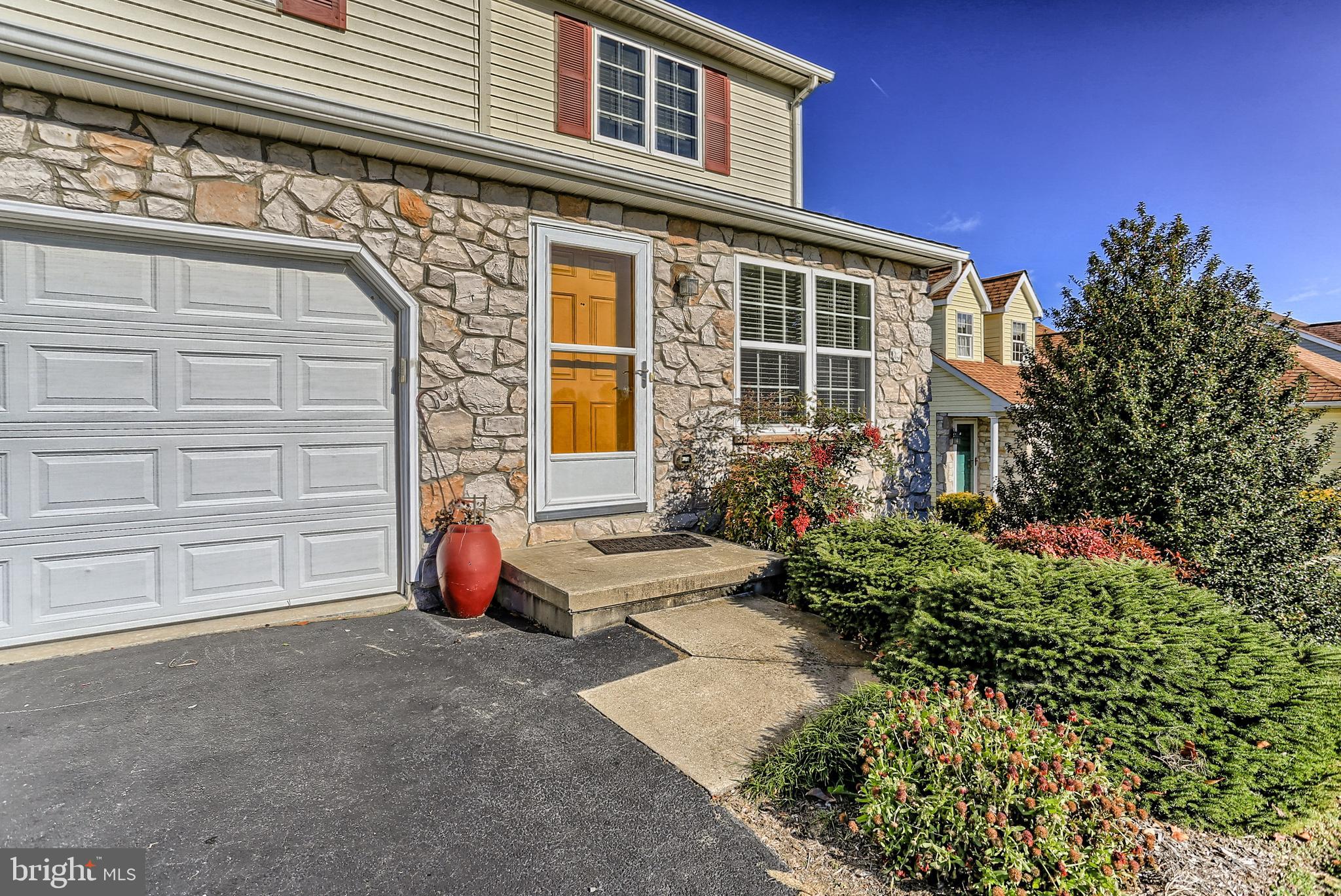 BLOSSOM HILL - Residential