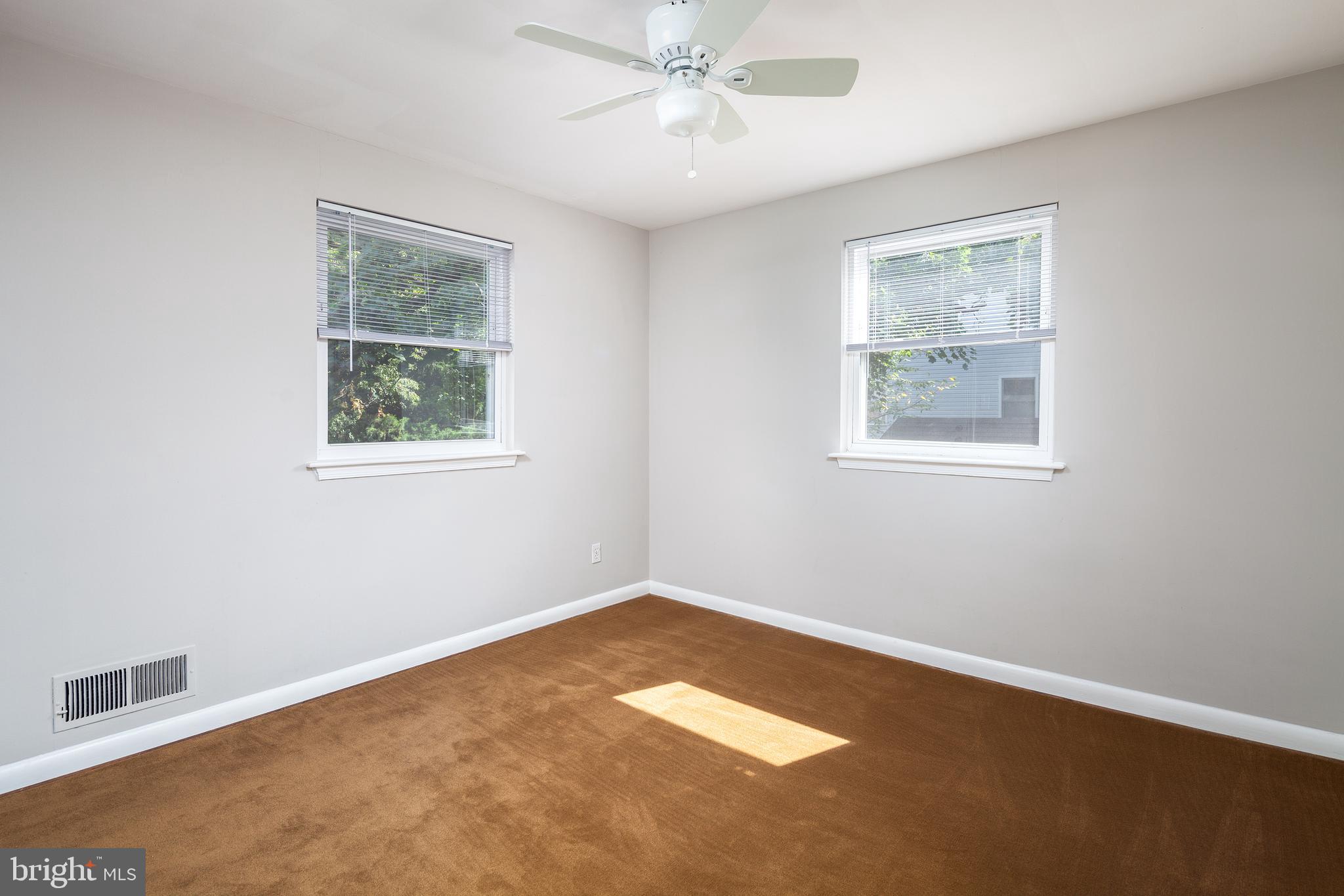 GLENCARLYN - Residential Lease