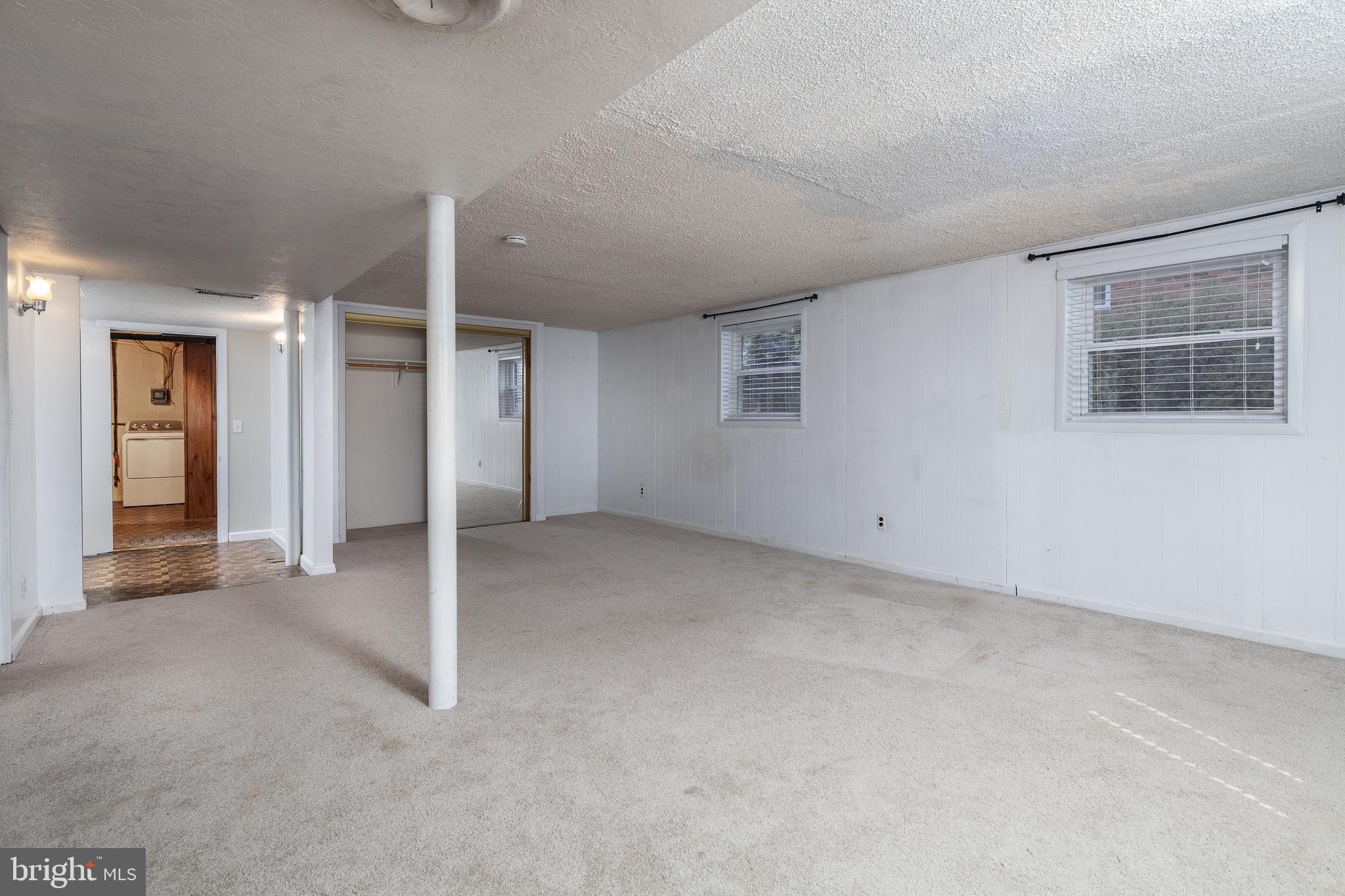 GLENCARLYN - Residential Lease