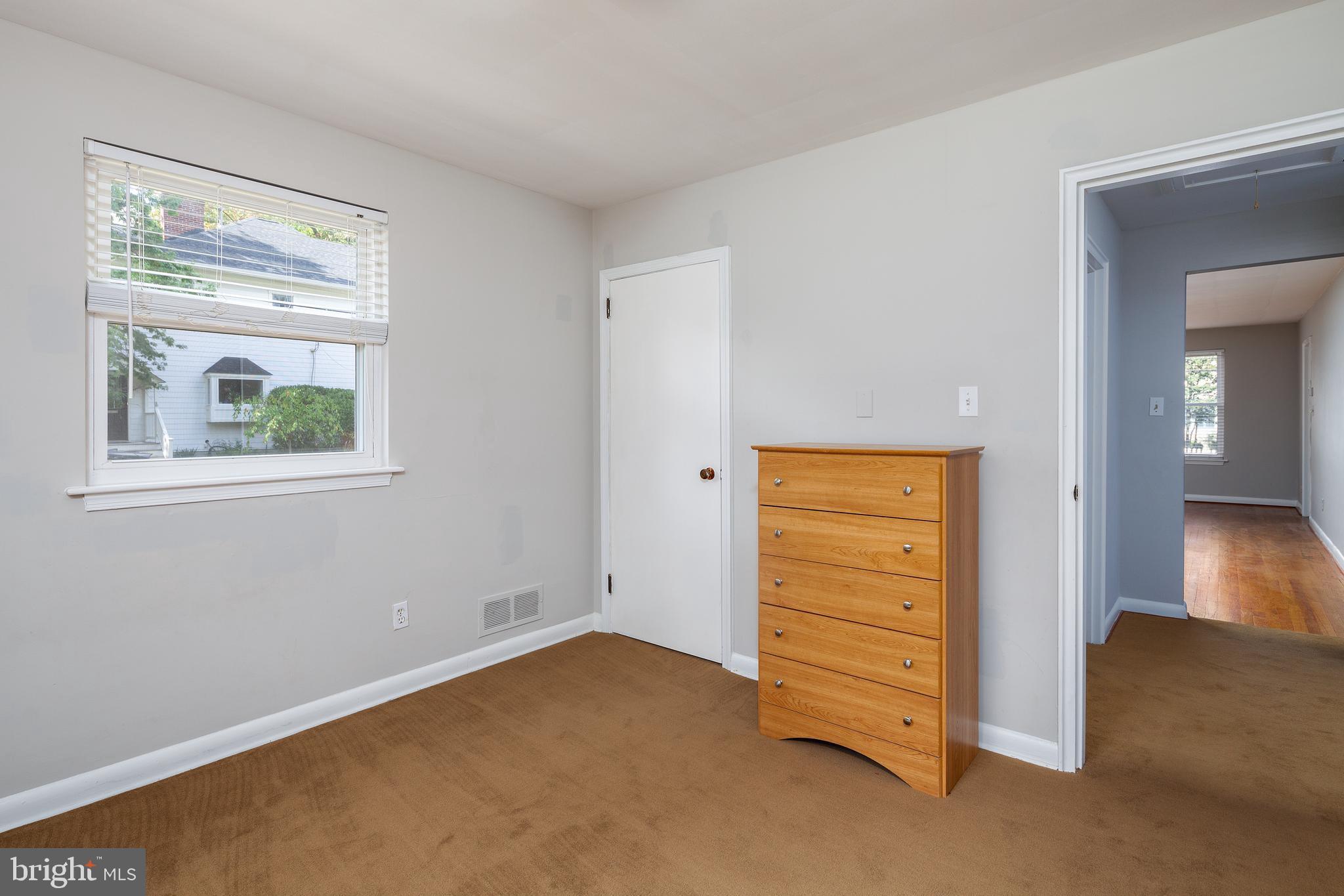 GLENCARLYN - Residential Lease