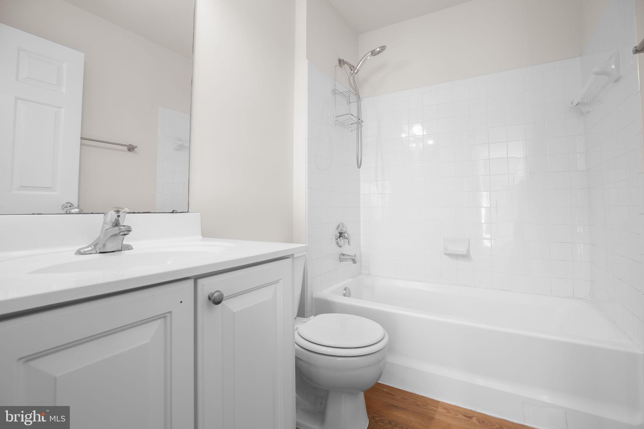 BROAD CREEK ESTATES - Residential