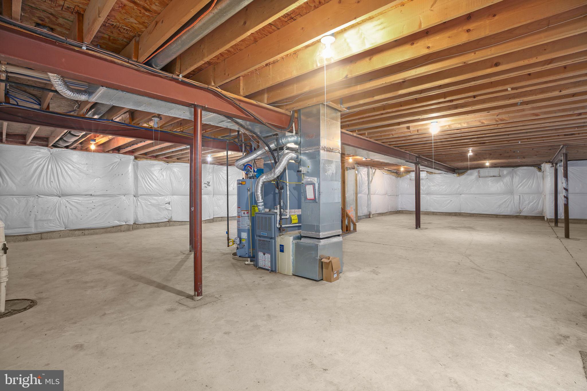 BROAD CREEK ESTATES - Residential