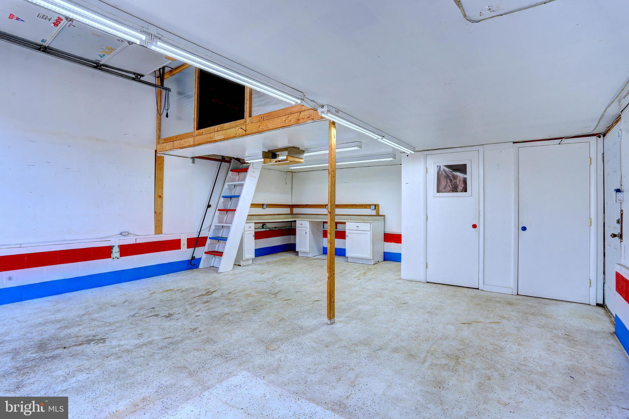 ARBUTUS - Residential