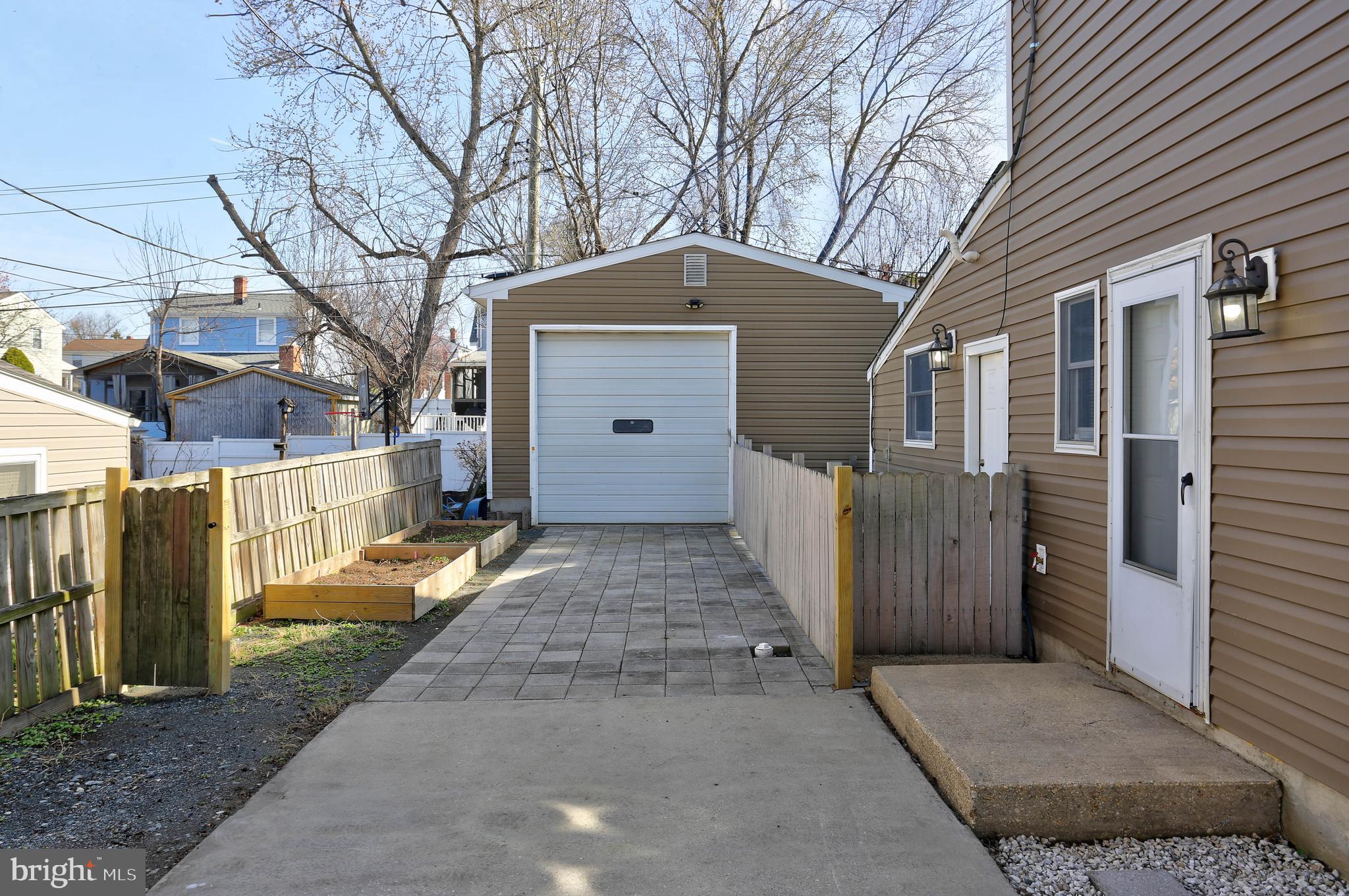 ARBUTUS - Residential