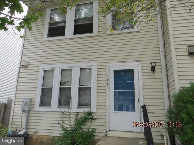 JOHNSTON SQUARE - Residential