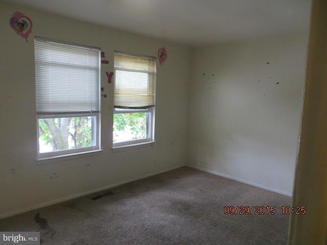 JOHNSTON SQUARE - Residential