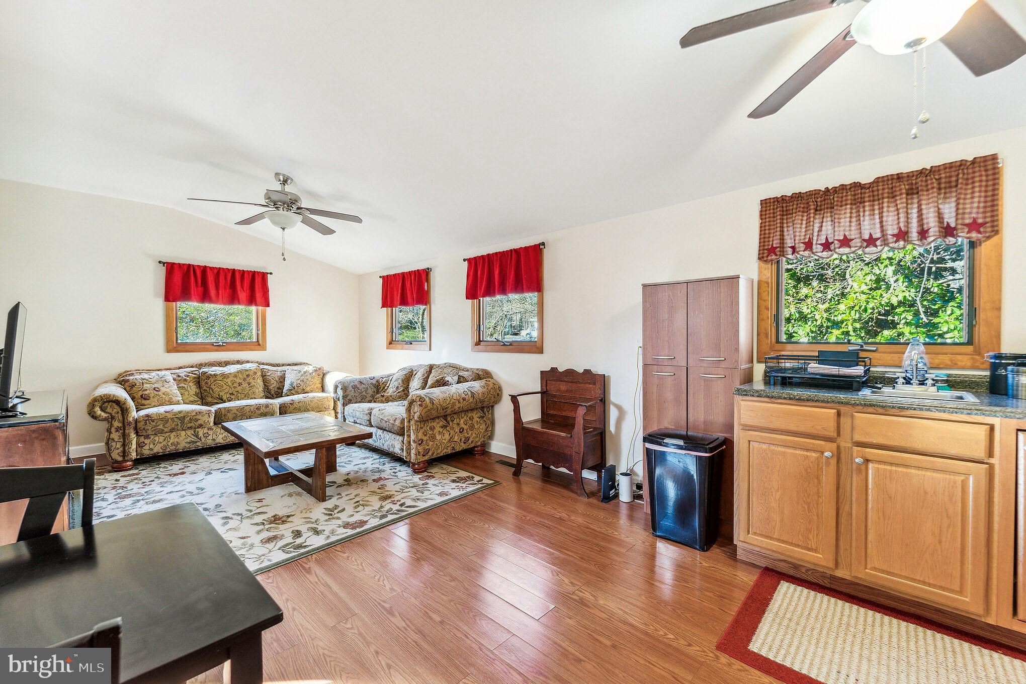 REGULARS - Residential