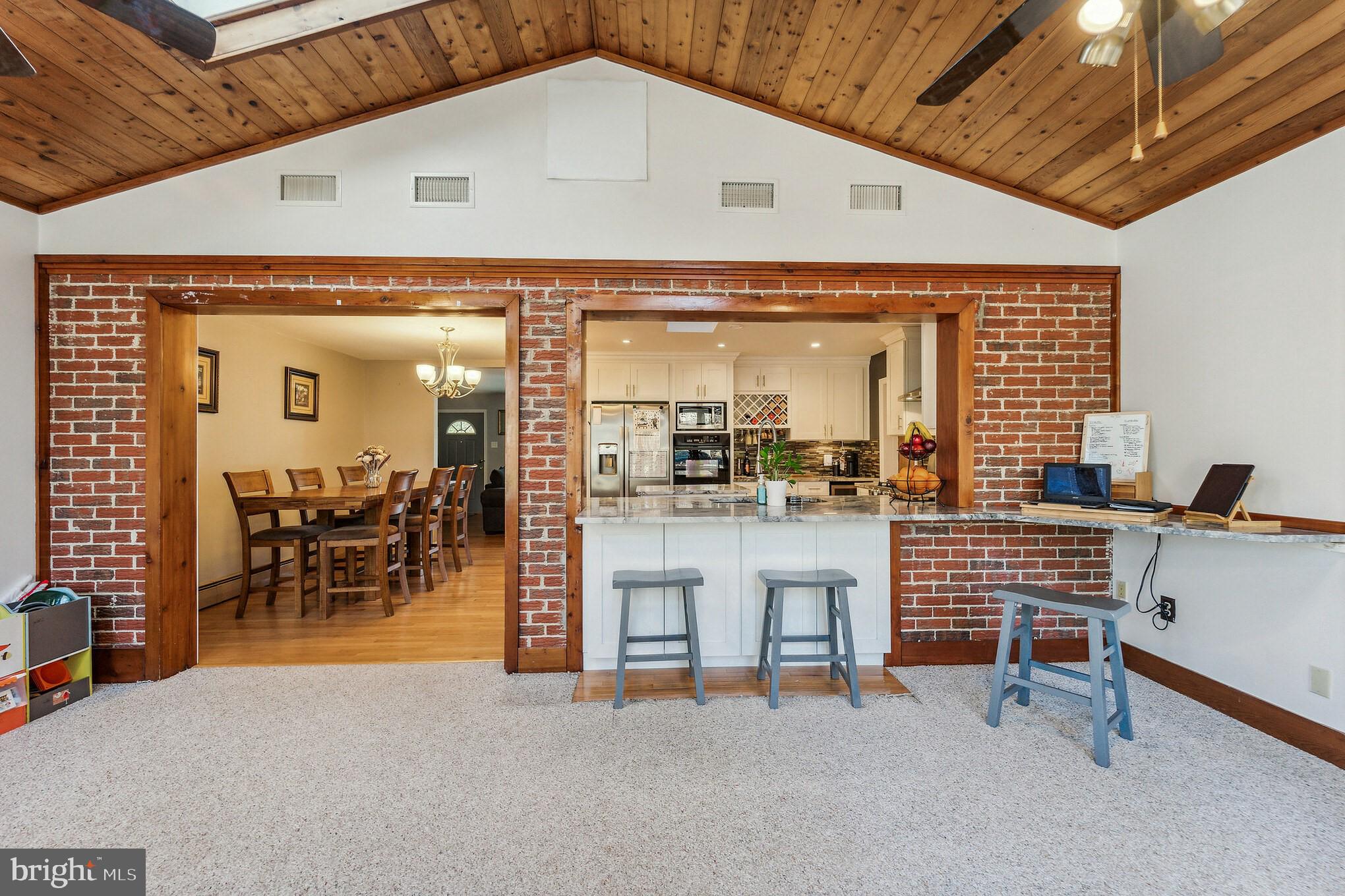 REGULARS - Residential