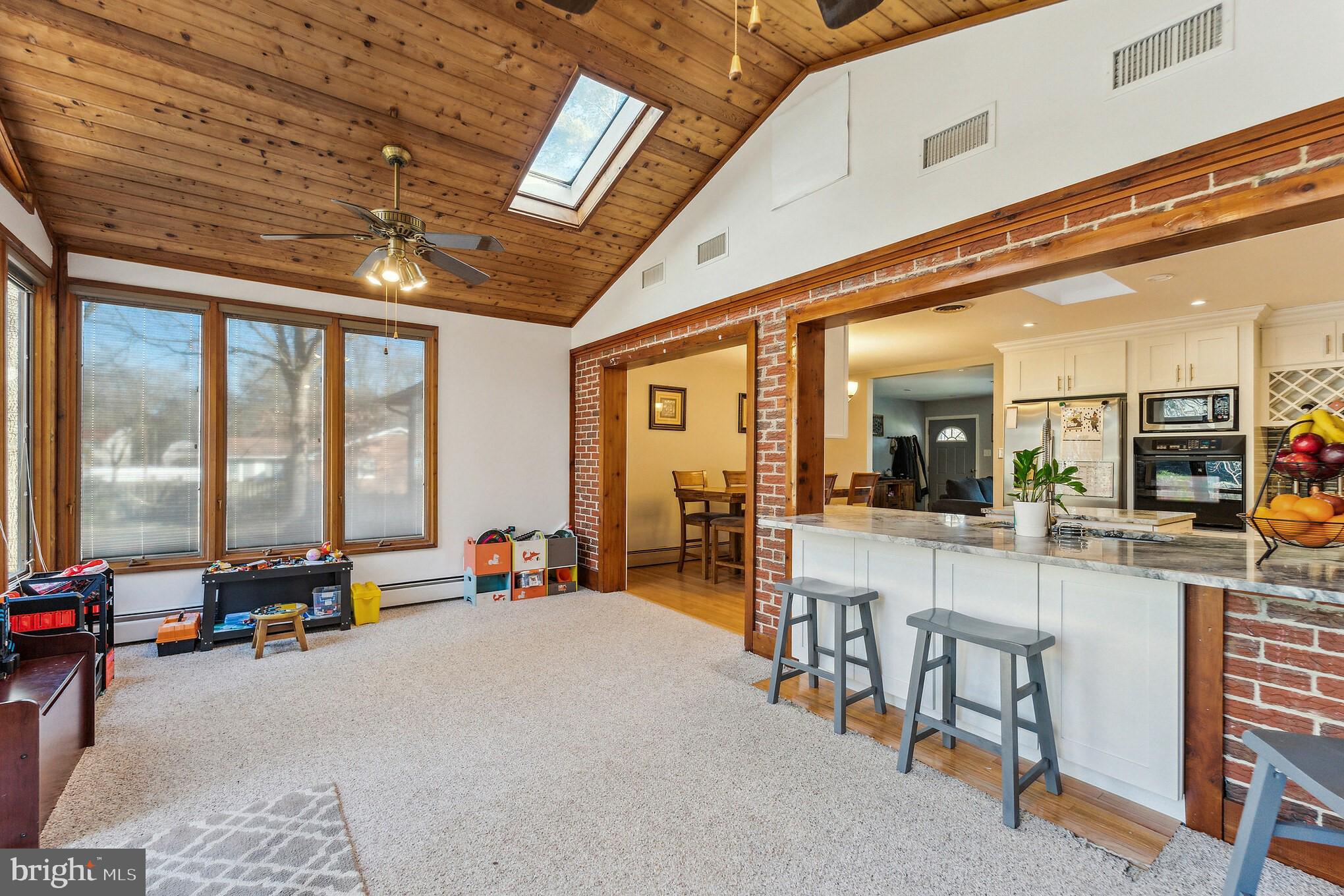 REGULARS - Residential