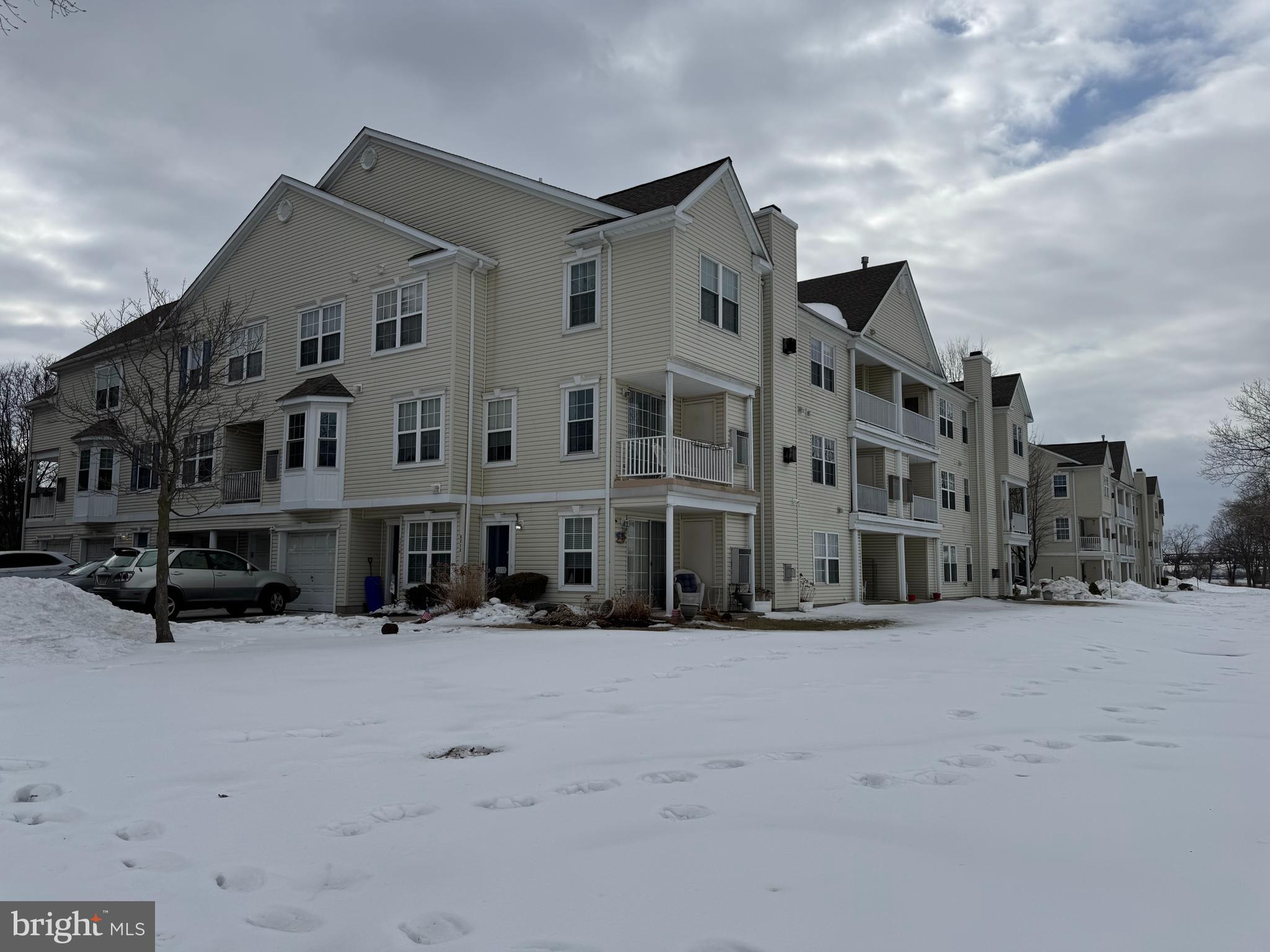 5210 RIVERFRONT DRIVE