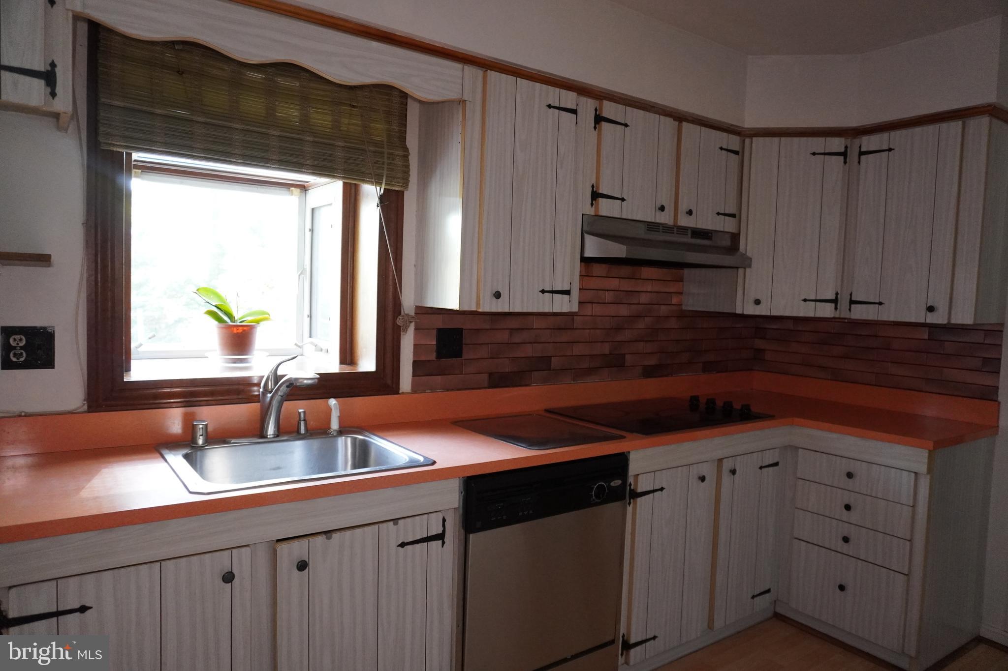 ROSECROFT PARK - Residential