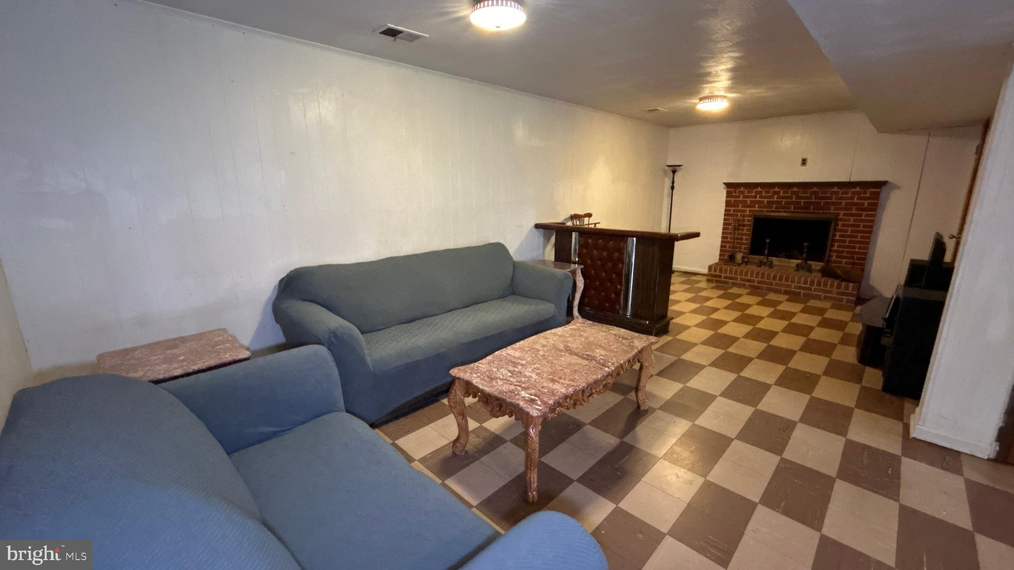 ROSECROFT PARK - Residential