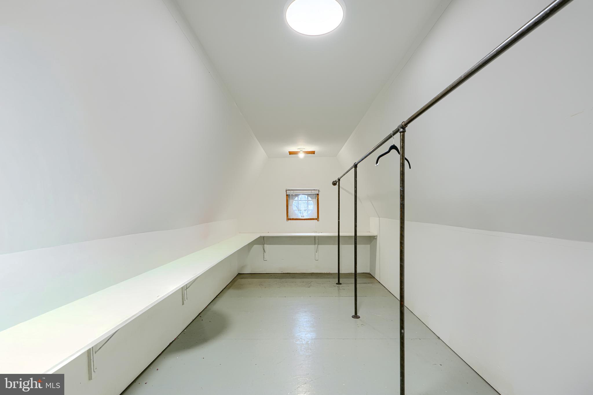 ROLAND PARK - Residential