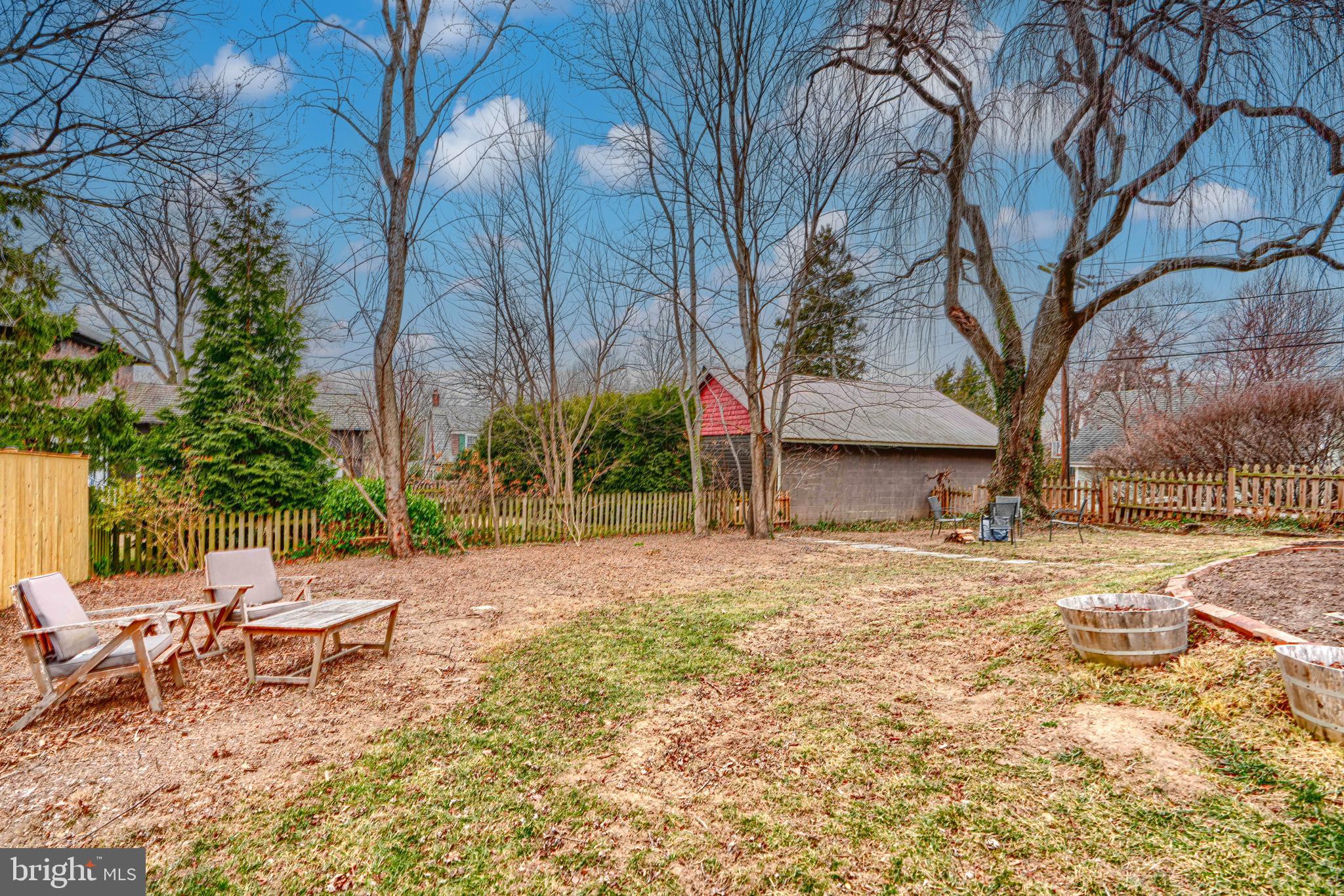 ROLAND PARK - Residential