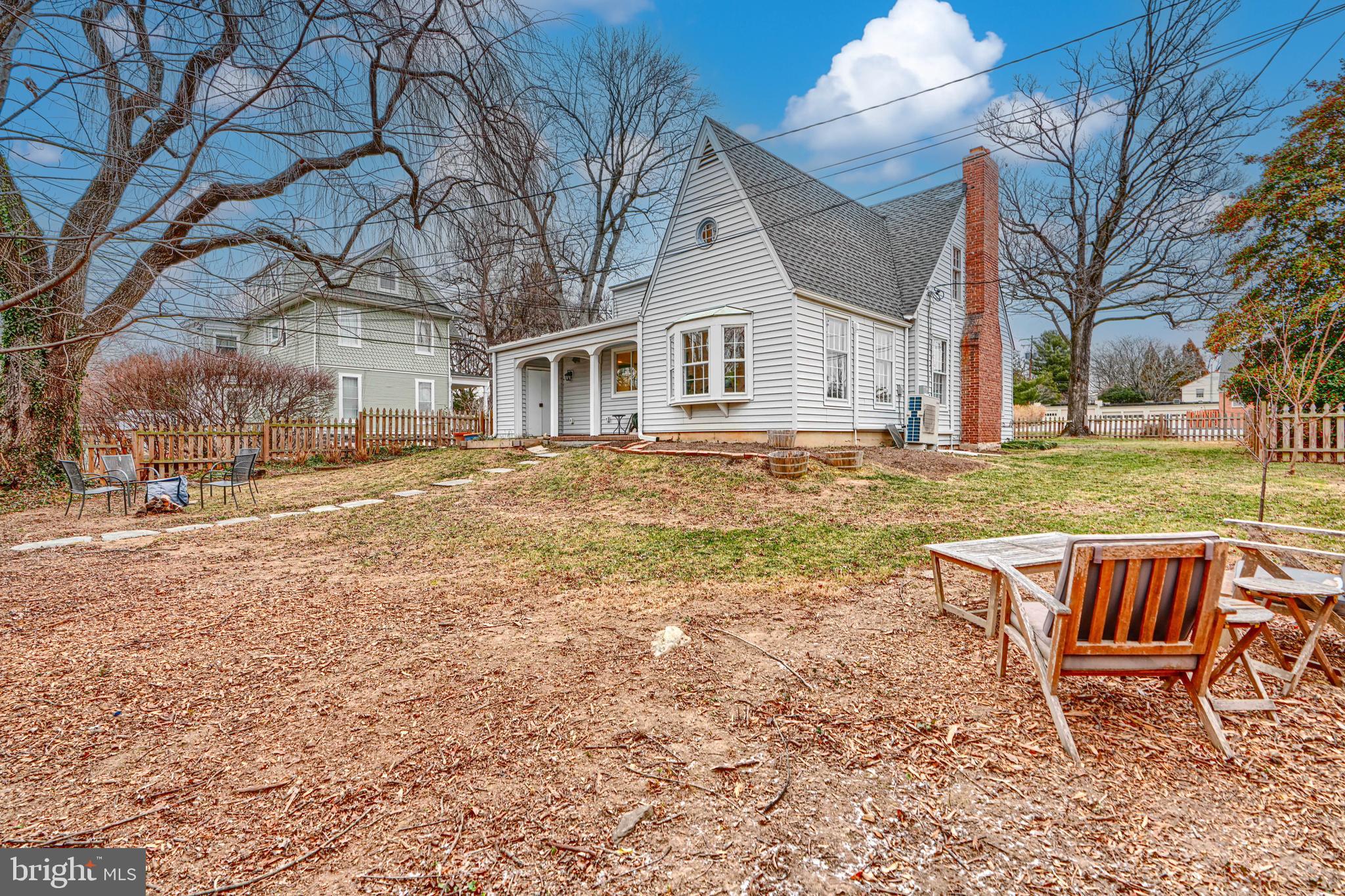 ROLAND PARK - Residential