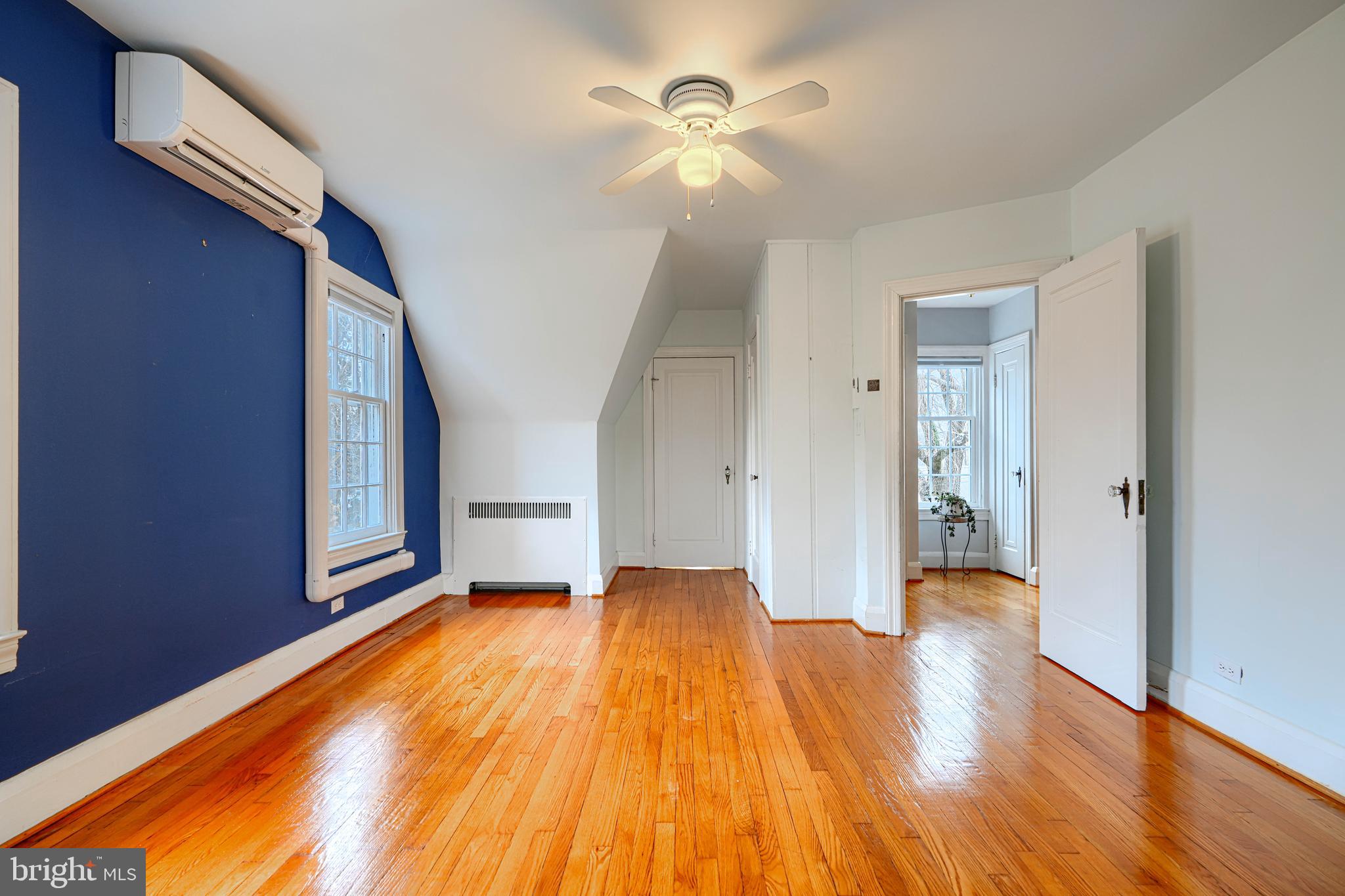 ROLAND PARK - Residential