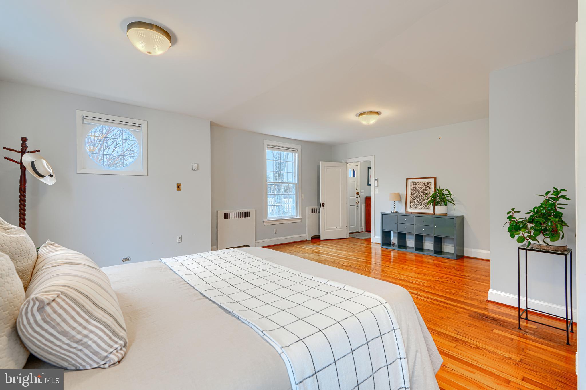 ROLAND PARK - Residential