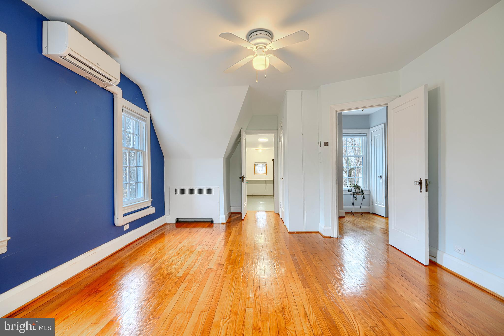 ROLAND PARK - Residential