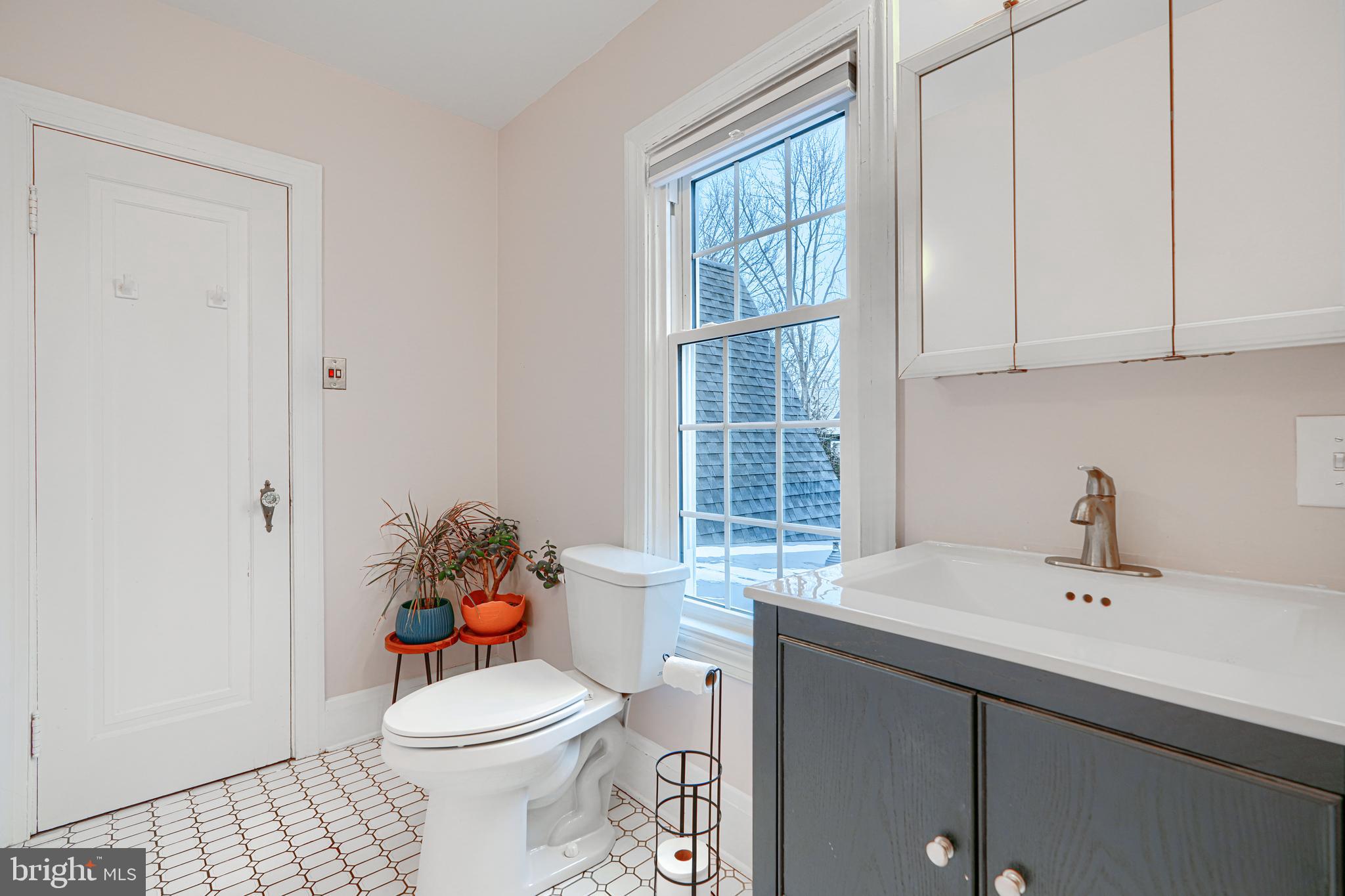 ROLAND PARK - Residential