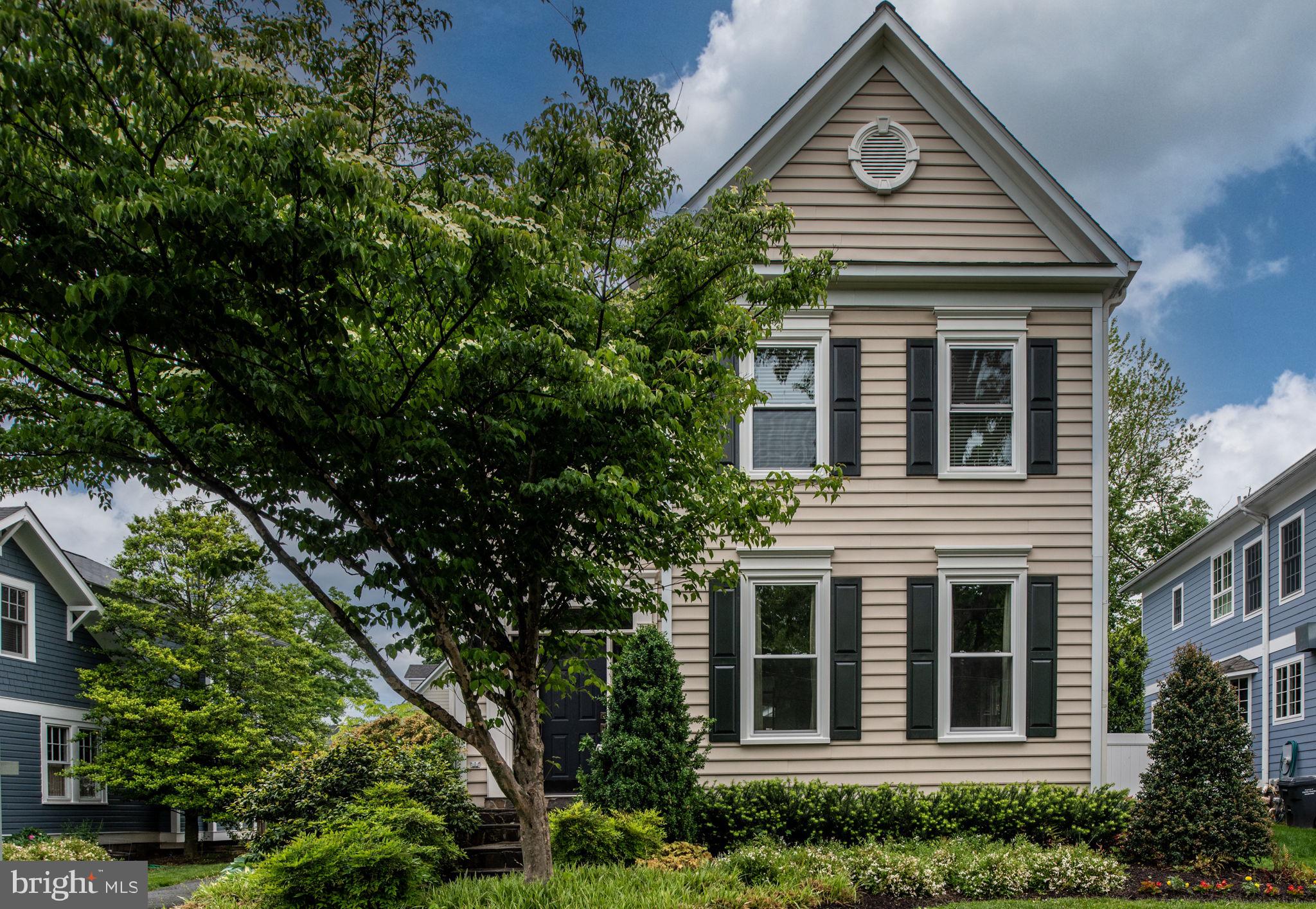 WEST MC LEAN - Residential