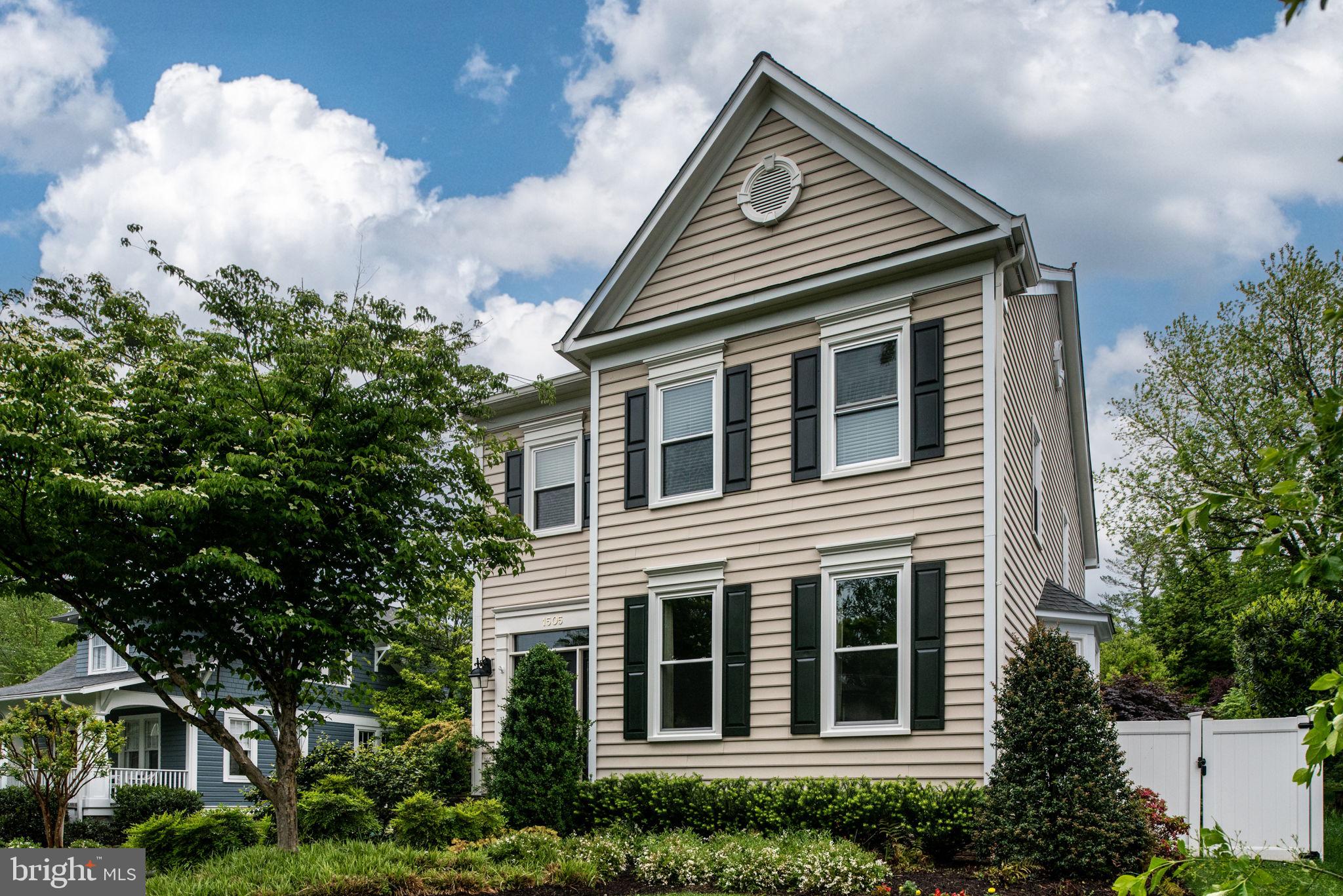 WEST MC LEAN - Residential