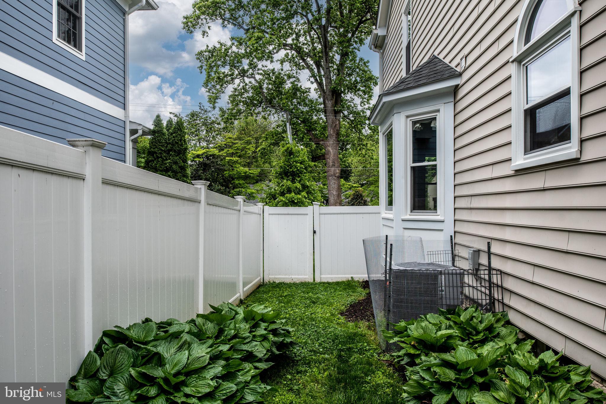 WEST MC LEAN - Residential