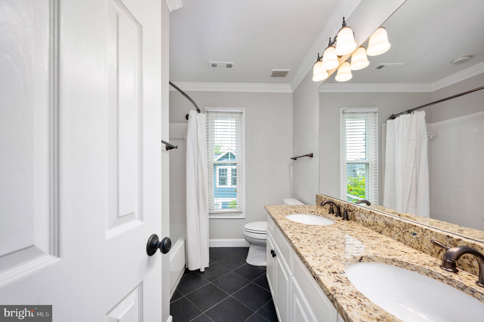 WEST MC LEAN - Residential