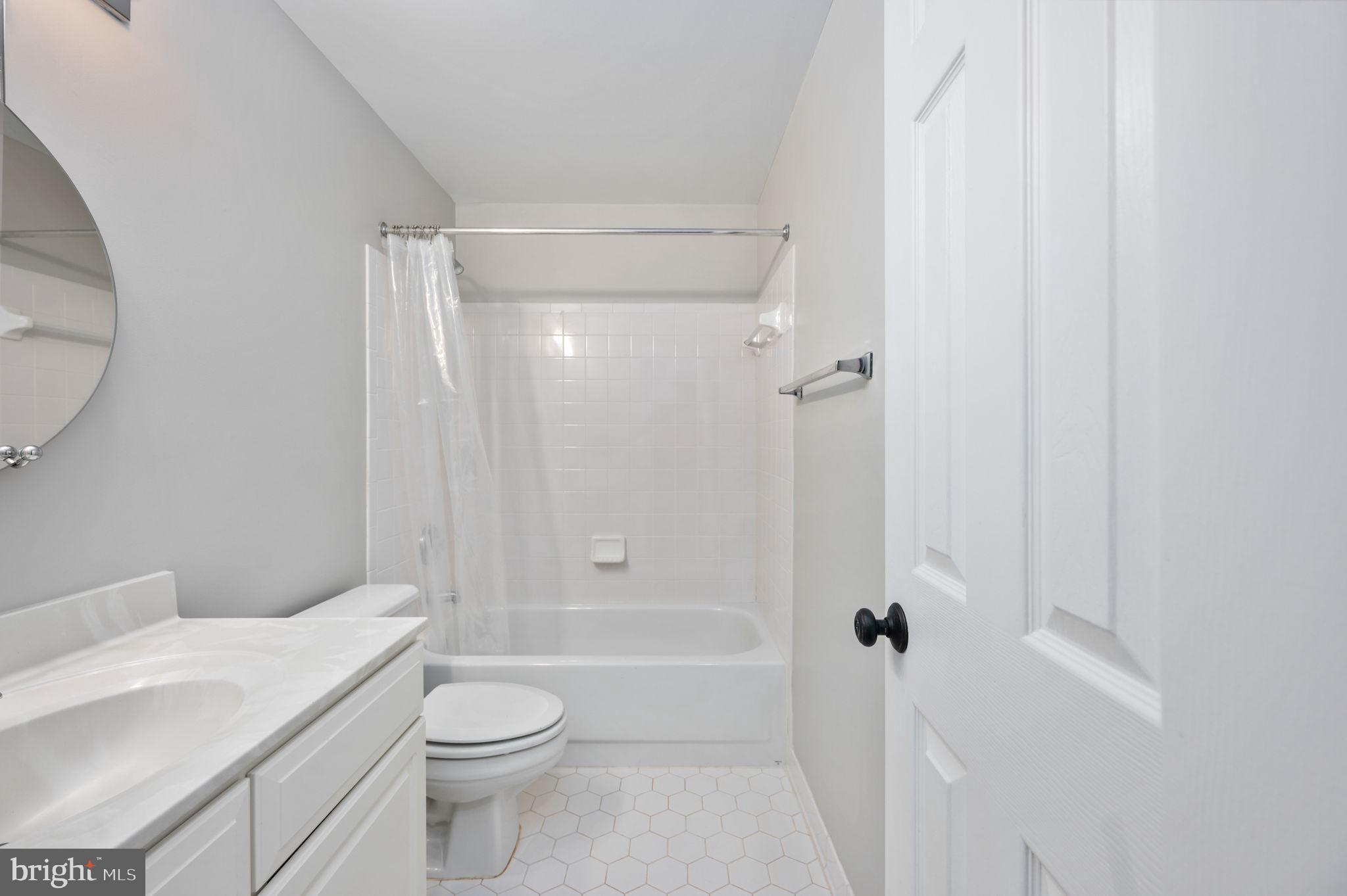 WEST MC LEAN - Residential