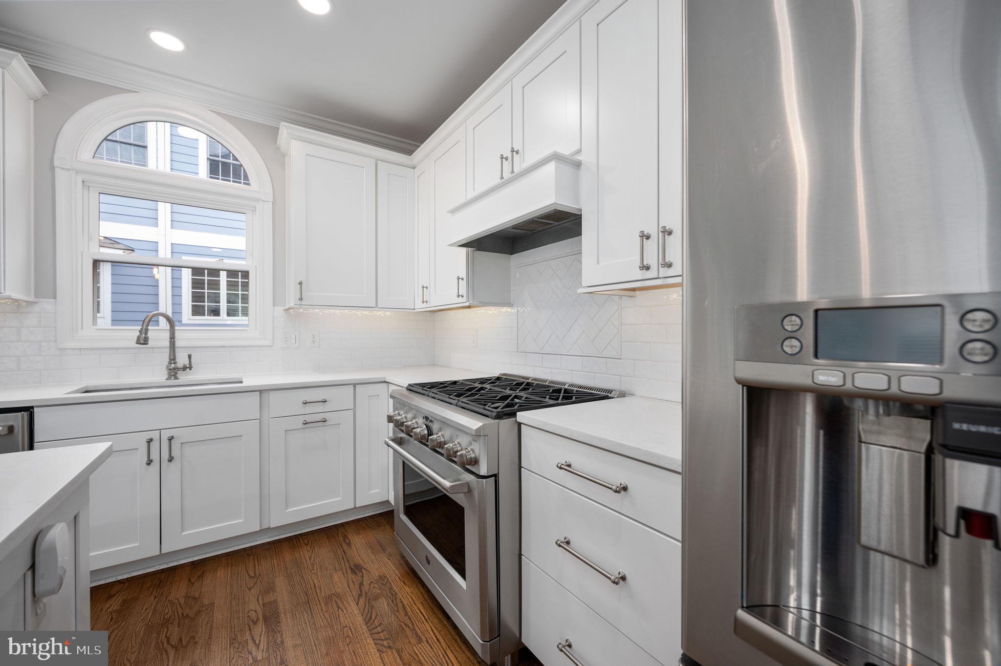 WEST MC LEAN - Residential