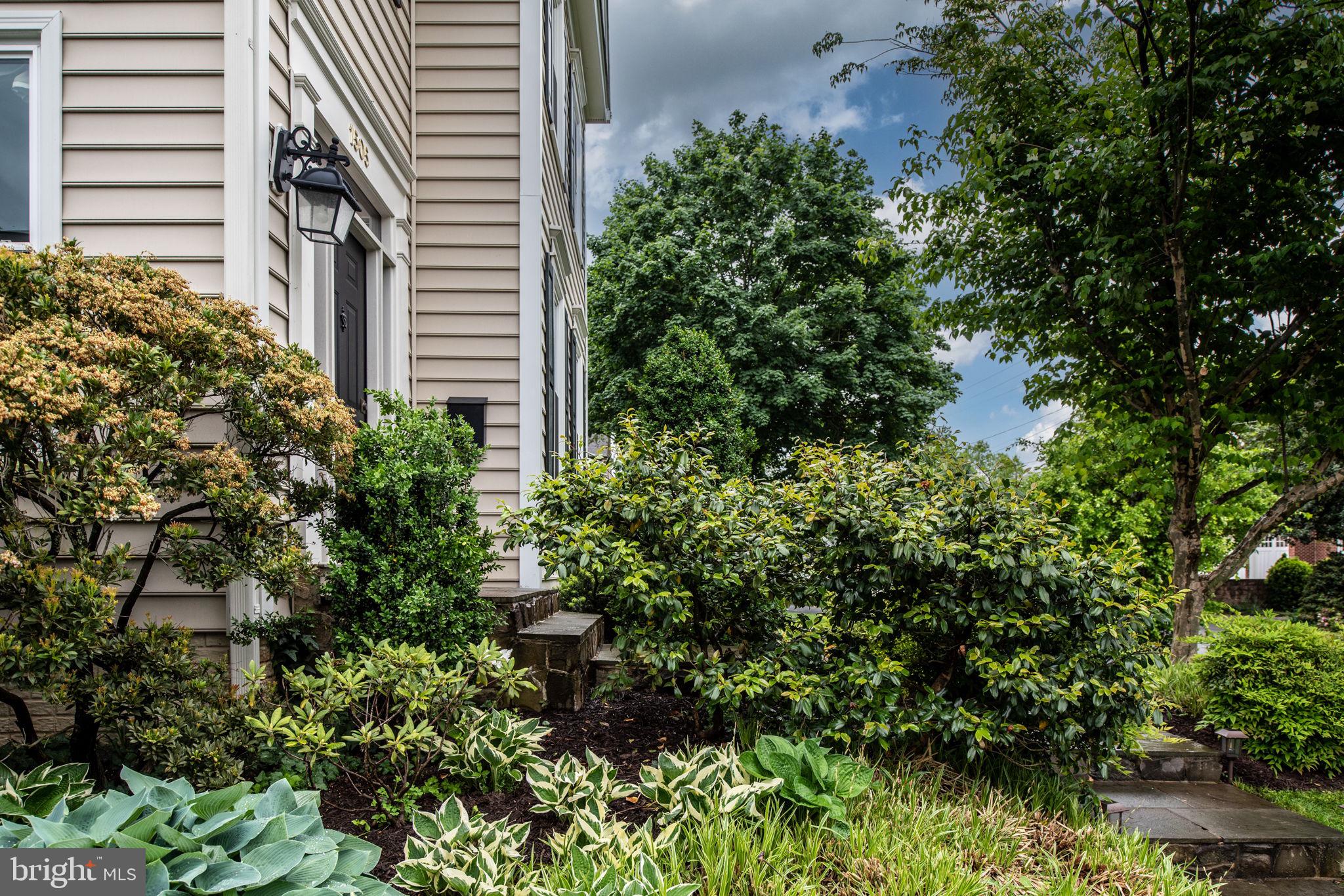 WEST MC LEAN - Residential