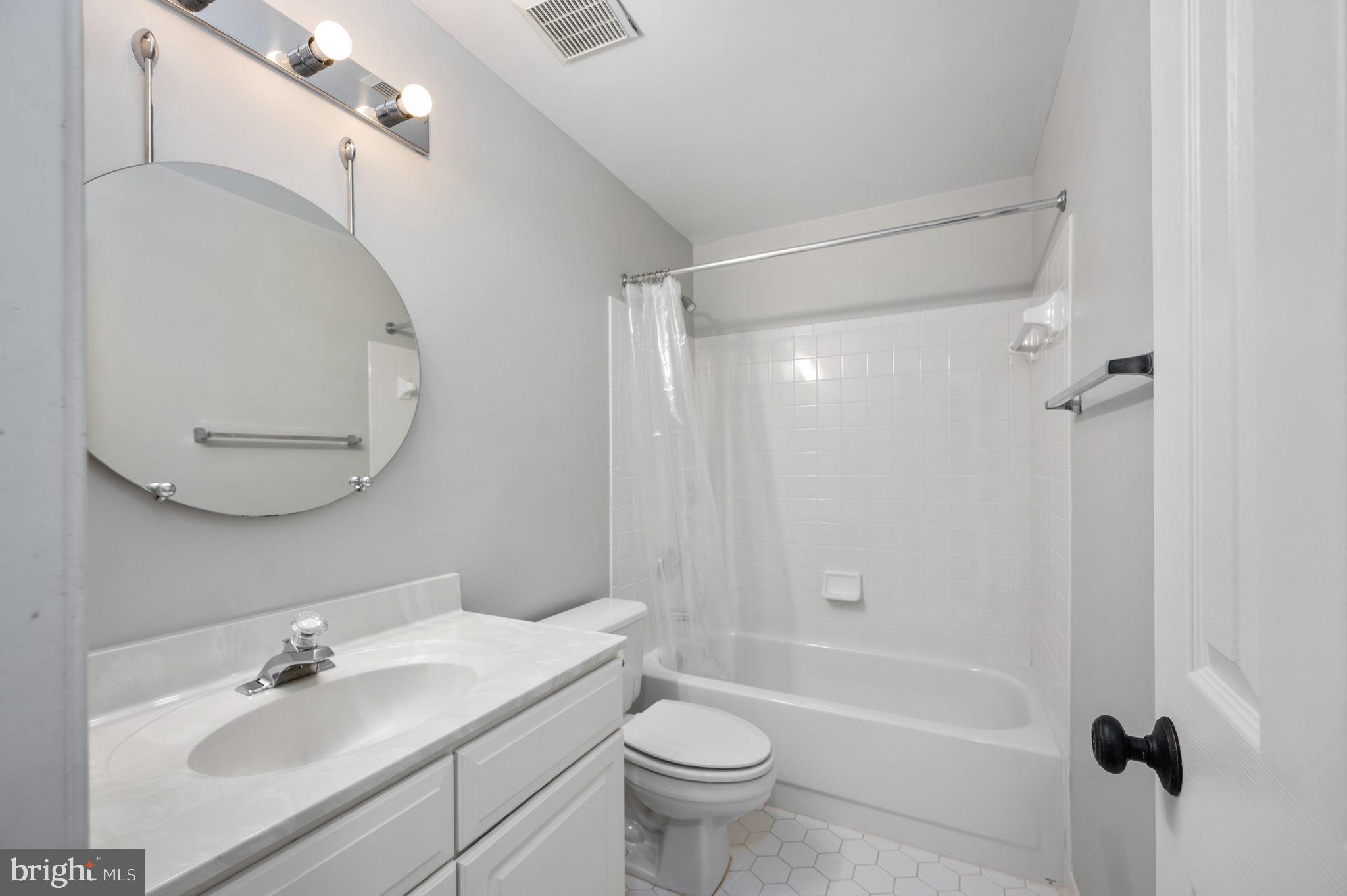 WEST MC LEAN - Residential