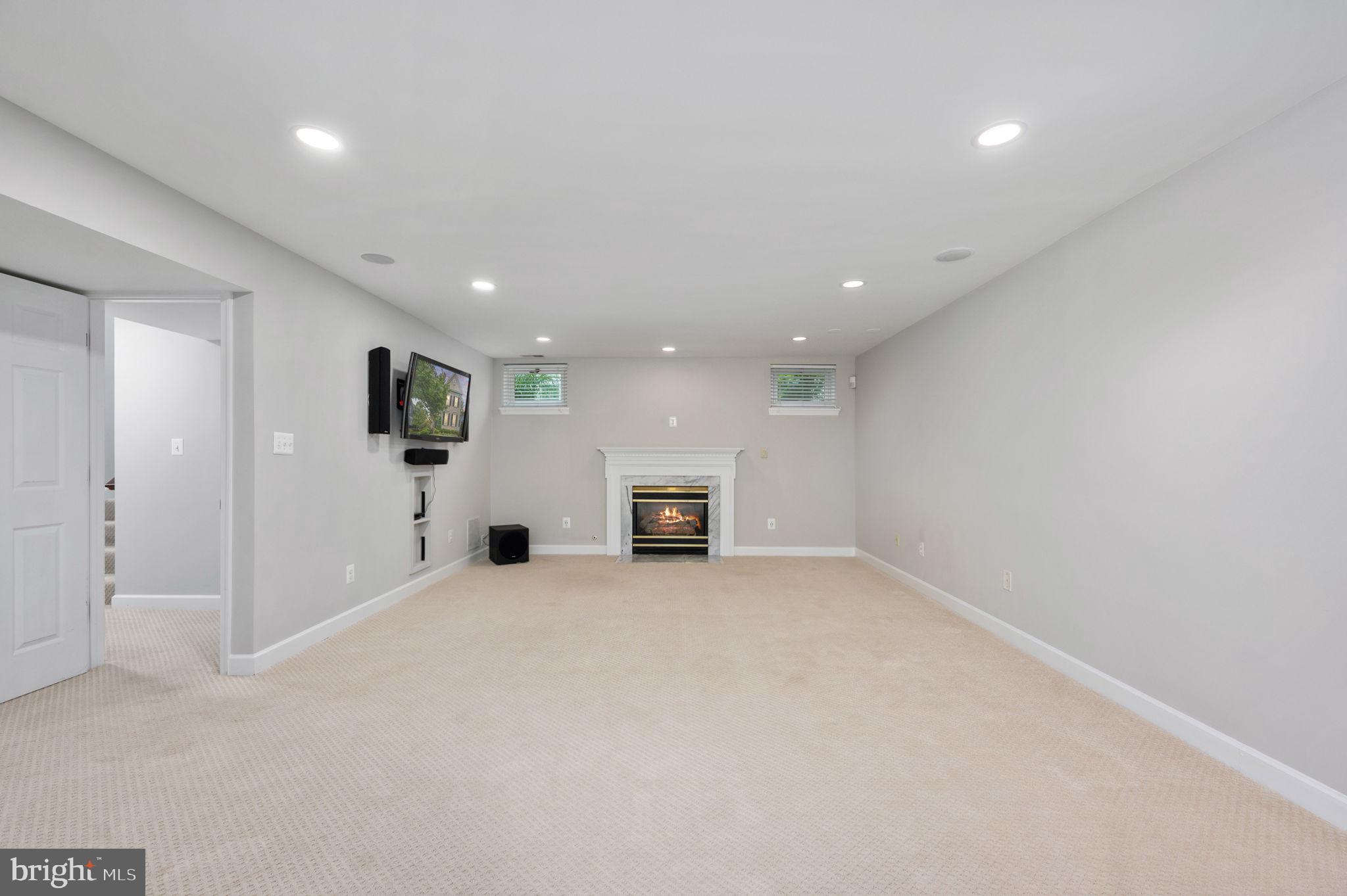 WEST MC LEAN - Residential