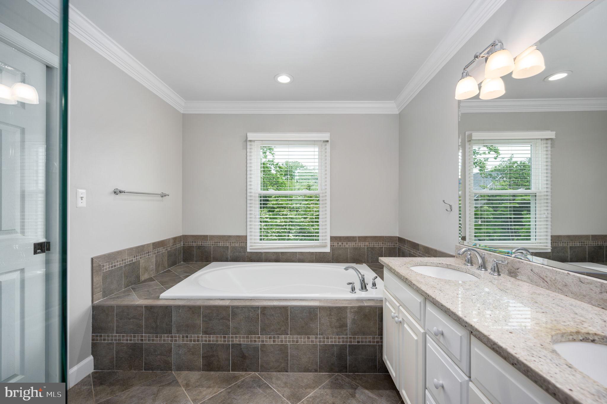 WEST MC LEAN - Residential