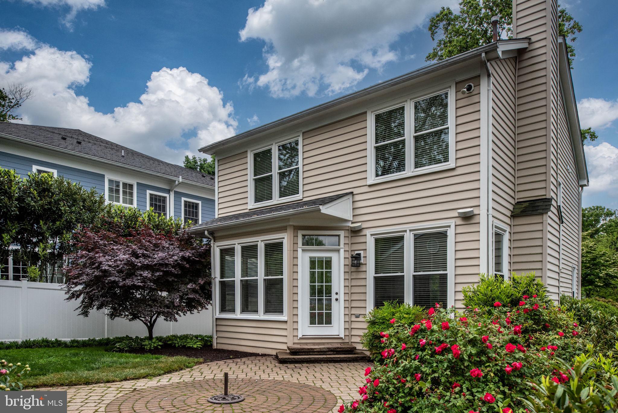 WEST MC LEAN - Residential