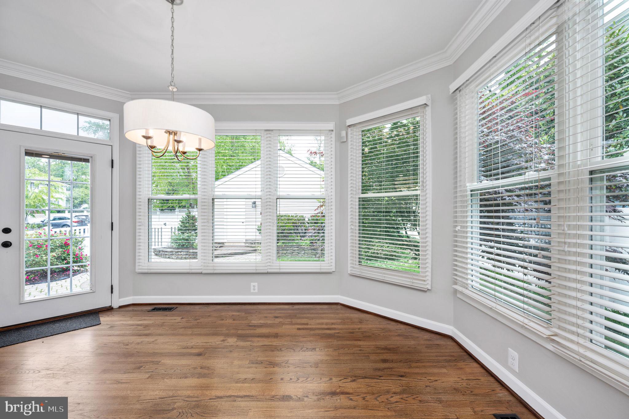 WEST MC LEAN - Residential