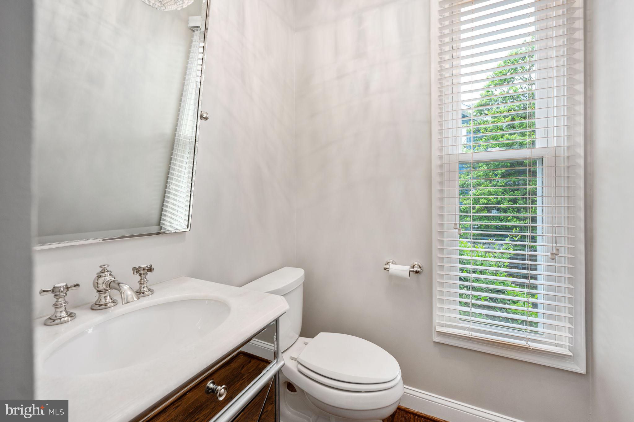 WEST MC LEAN - Residential