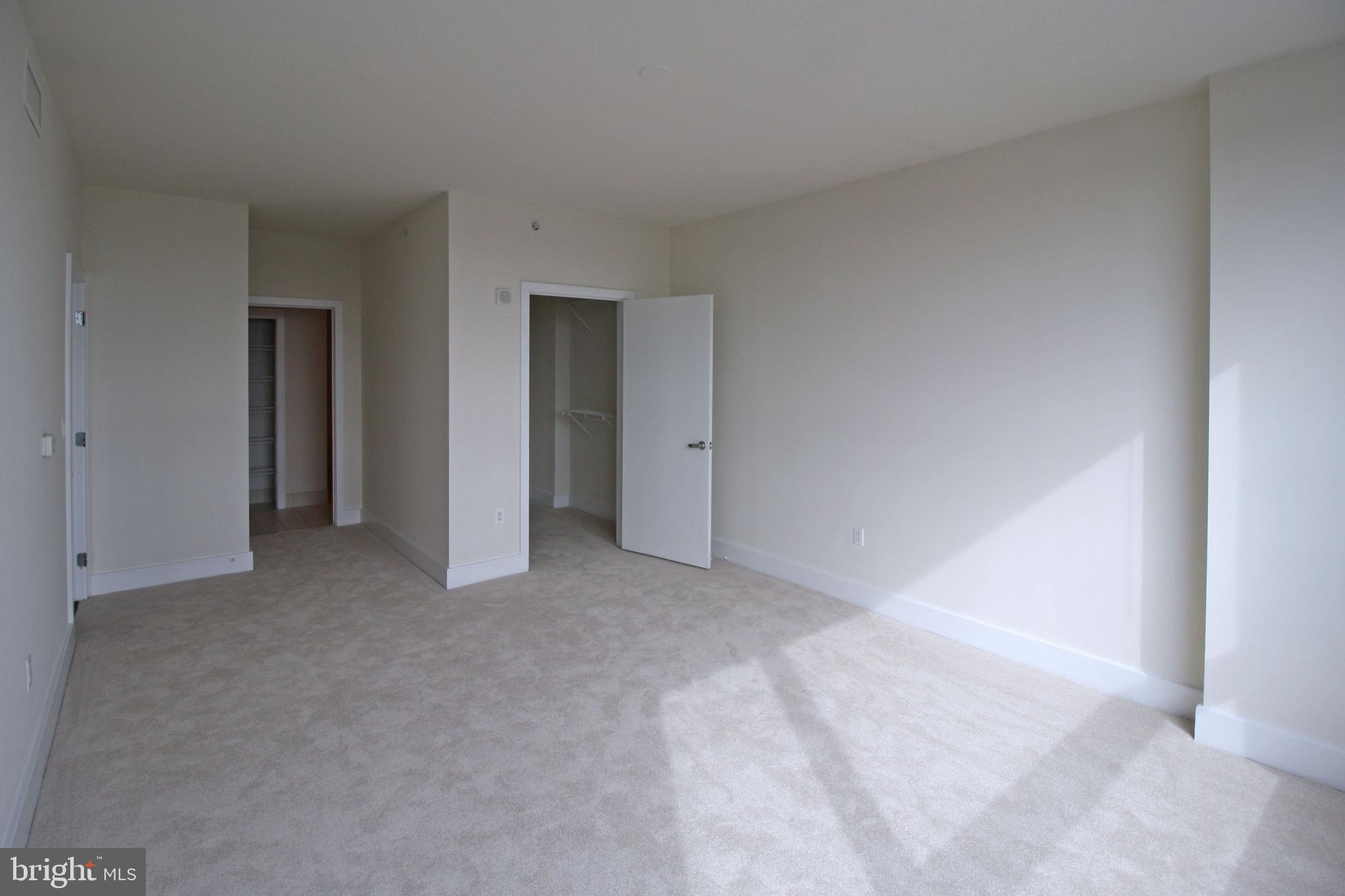 DOCKSIDE CONDOMINIUM - Residential