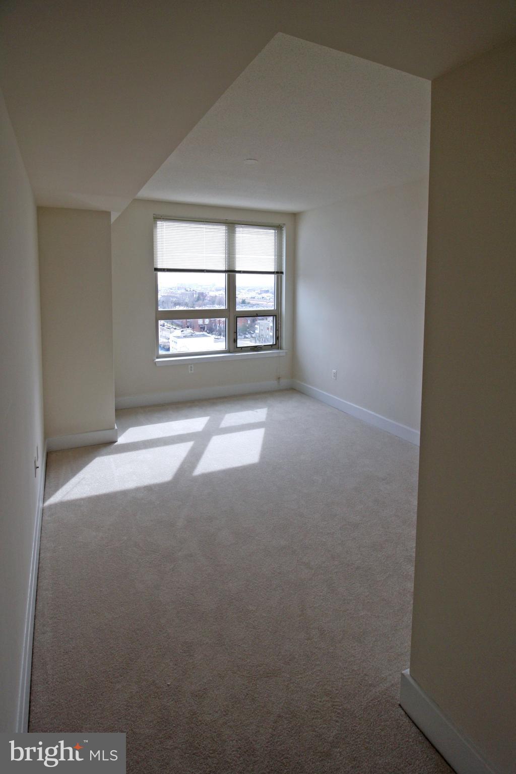 DOCKSIDE CONDOMINIUM - Residential