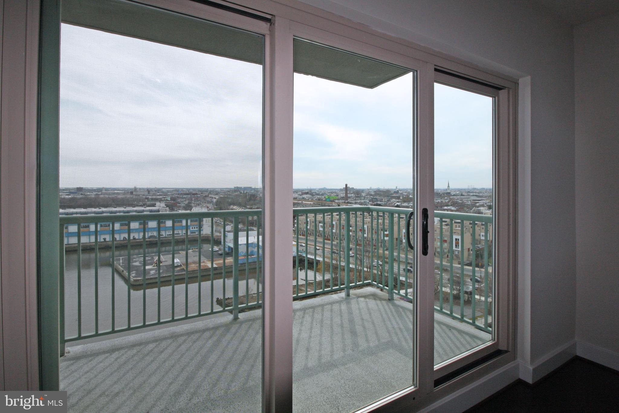 DOCKSIDE CONDOMINIUM - Residential