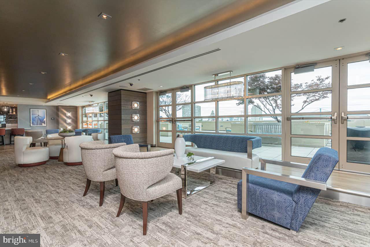 DOCKSIDE CONDOMINIUM - Residential