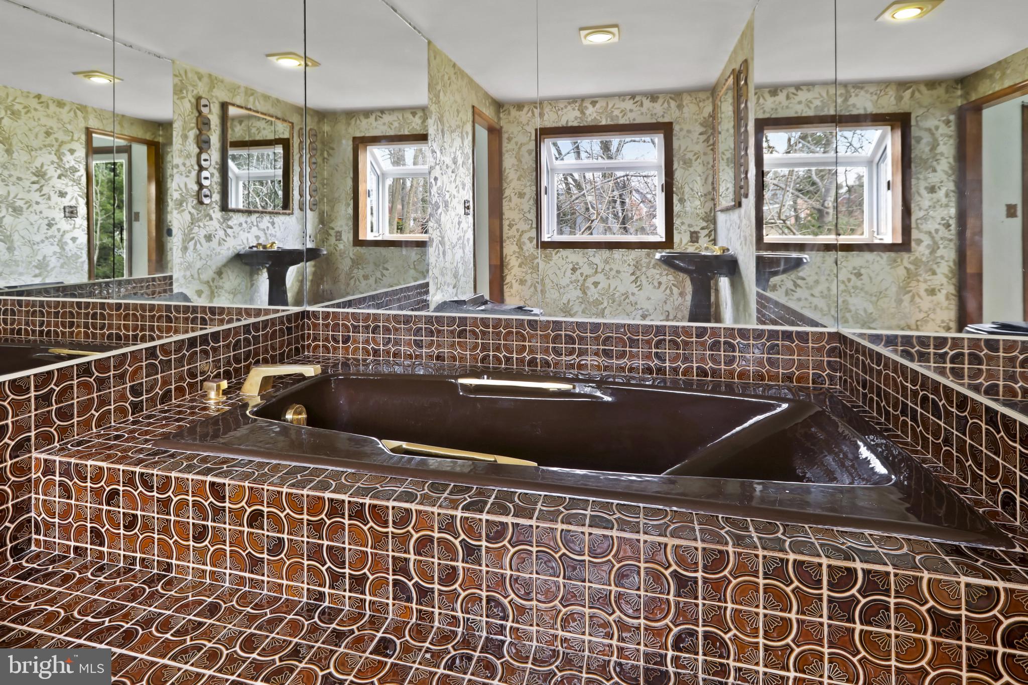 HILTON - Residential