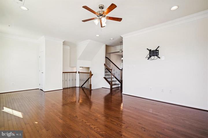 CREEKSIDE VILLAGE AT TANYARD SPRINGS - Residential Lease