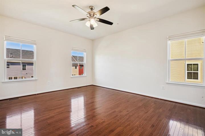 CREEKSIDE VILLAGE AT TANYARD SPRINGS - Residential Lease