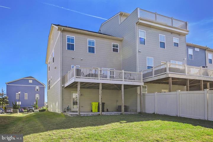 CREEKSIDE VILLAGE AT TANYARD SPRINGS - Residential Lease