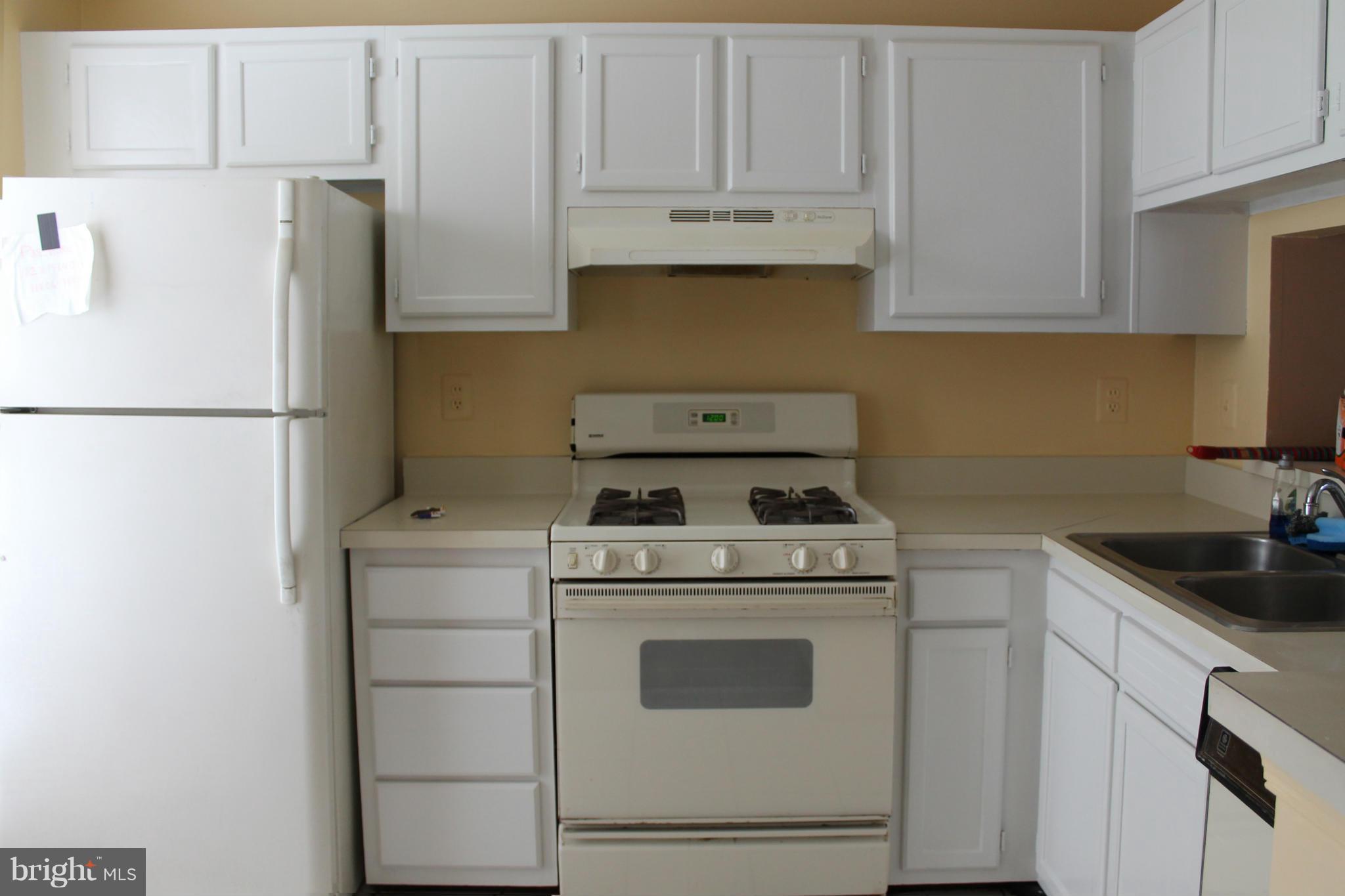 LANDSDOWNE - Residential Lease