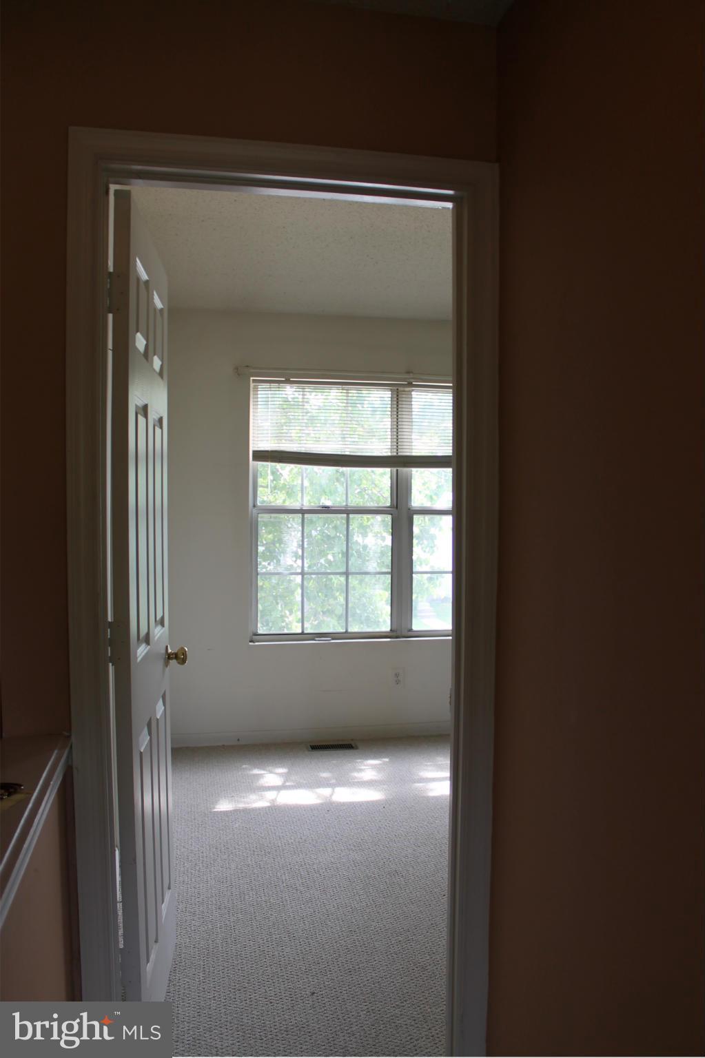 LANDSDOWNE - Residential Lease