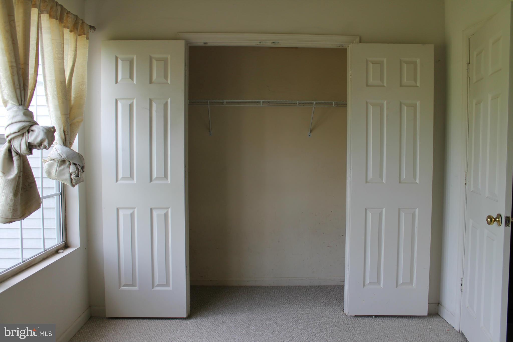 LANDSDOWNE - Residential Lease