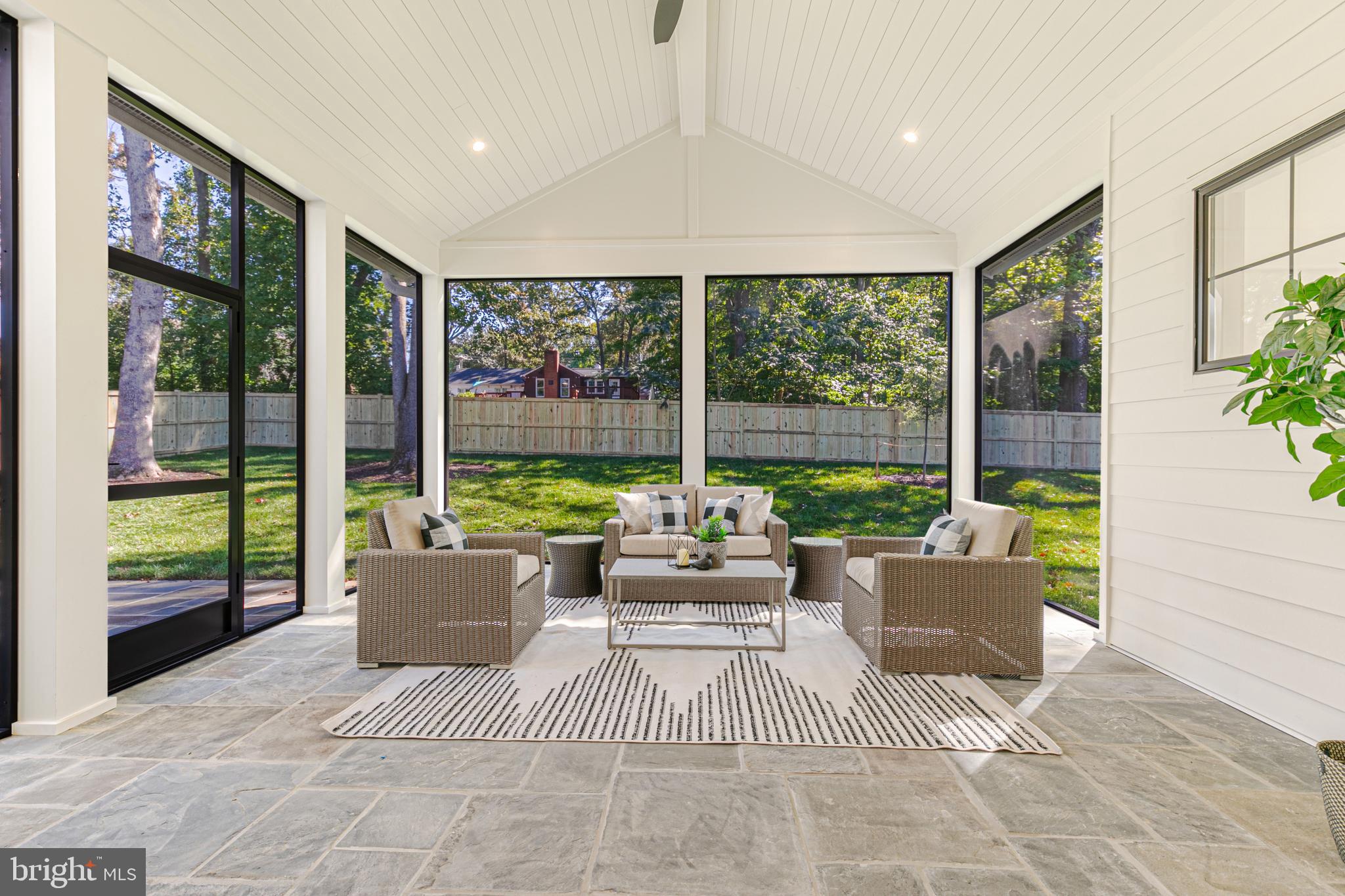 OAKDALE PARK - Residential