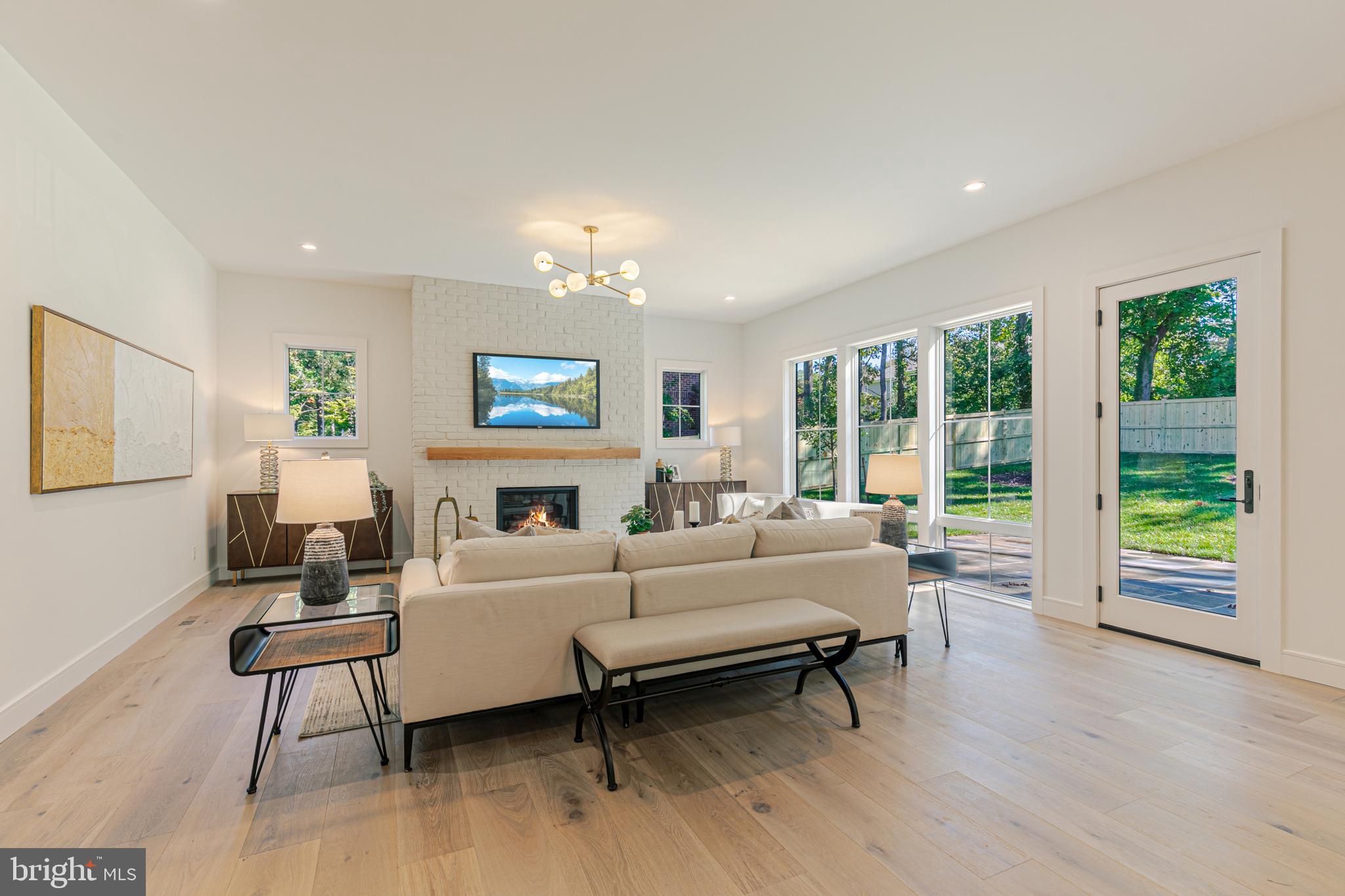 OAKDALE PARK - Residential