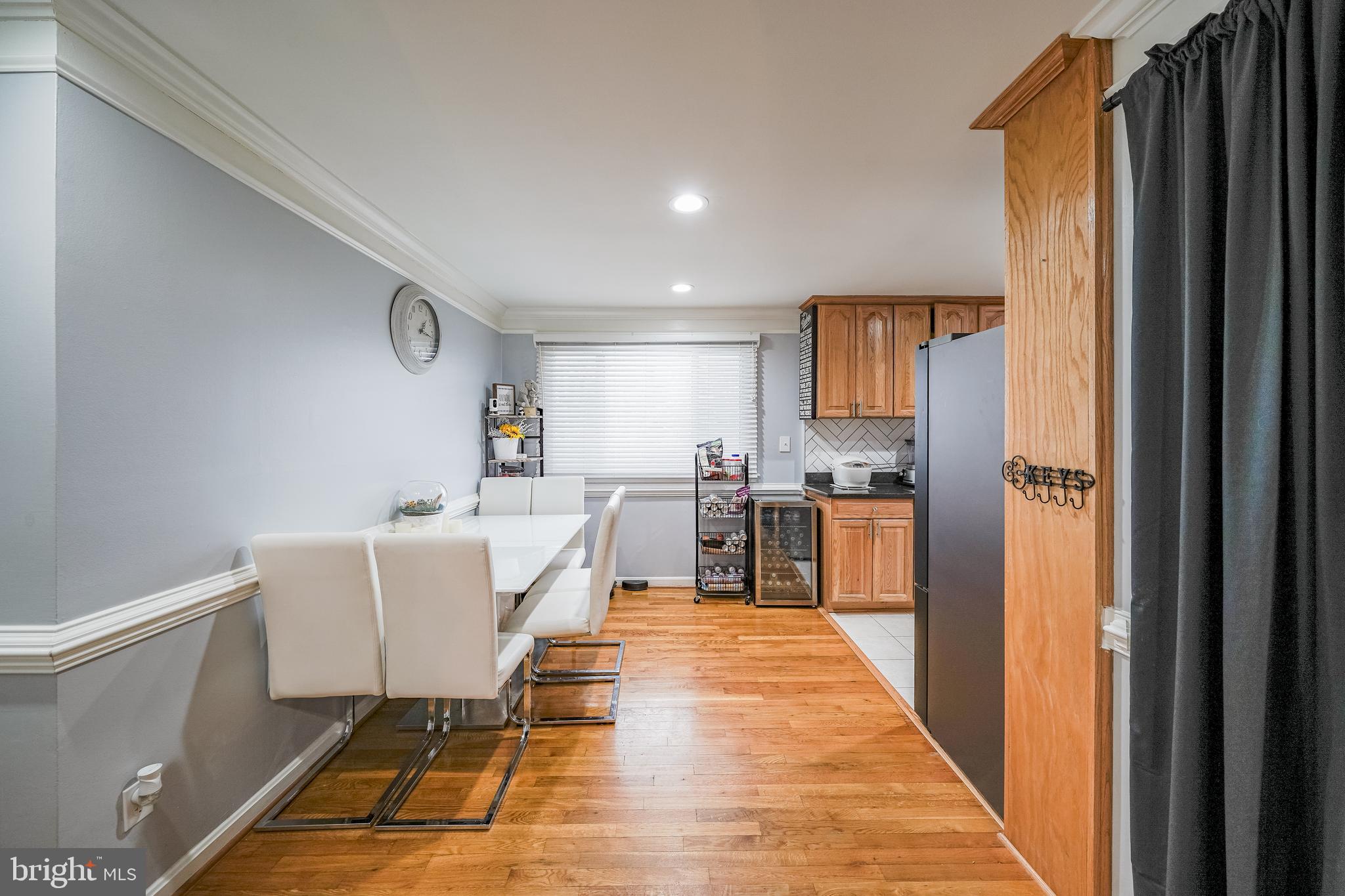 LOISDALE ESTATES - Residential Lease